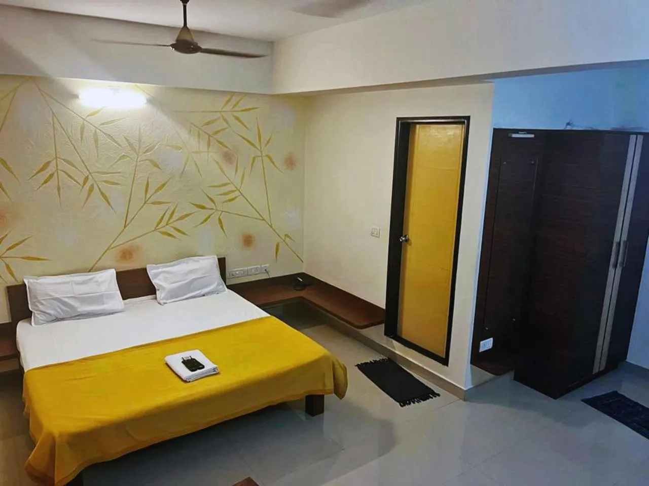 Bedroom in Hotel Radha