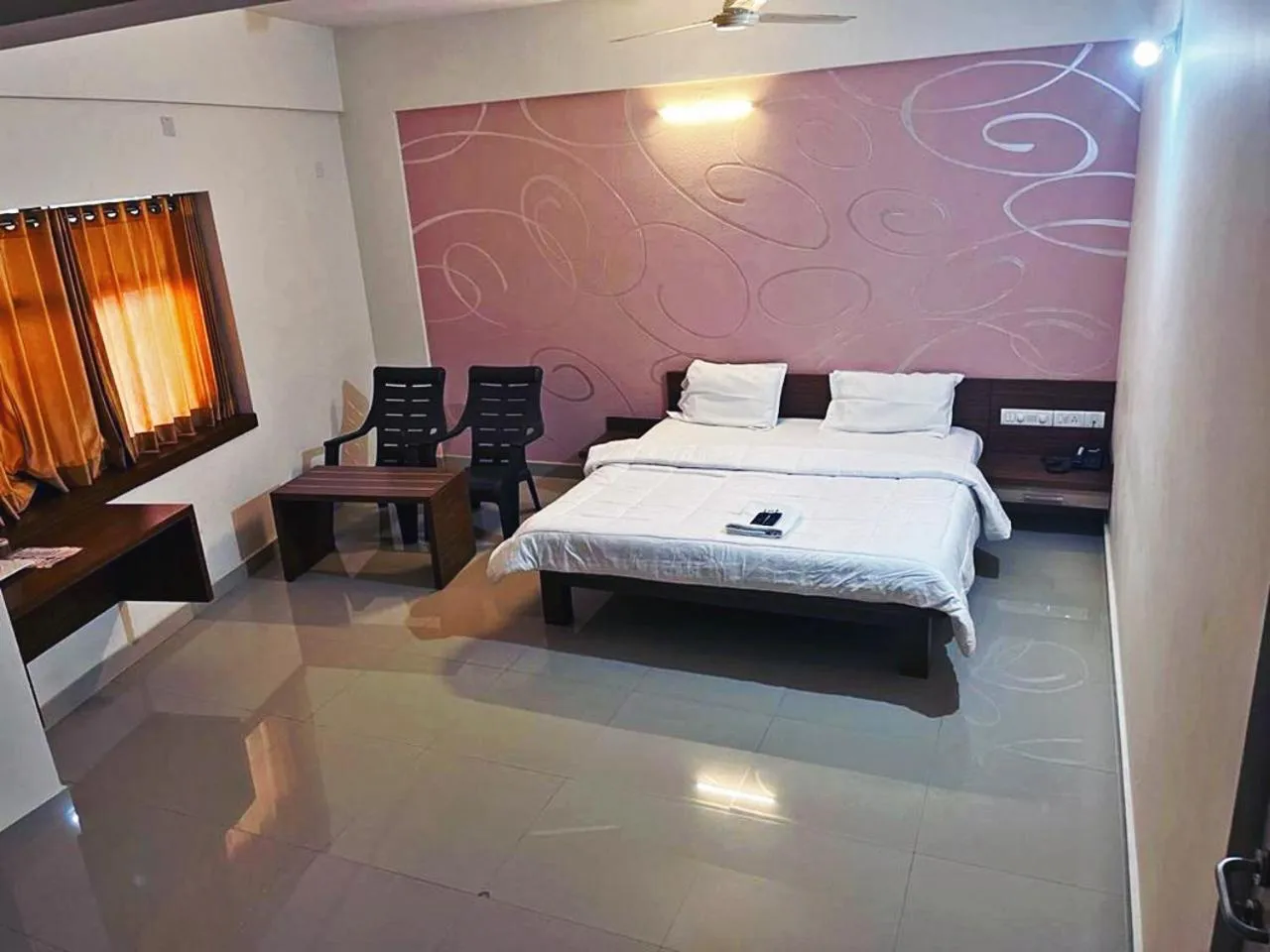 Bedroom in Hotel Radha
