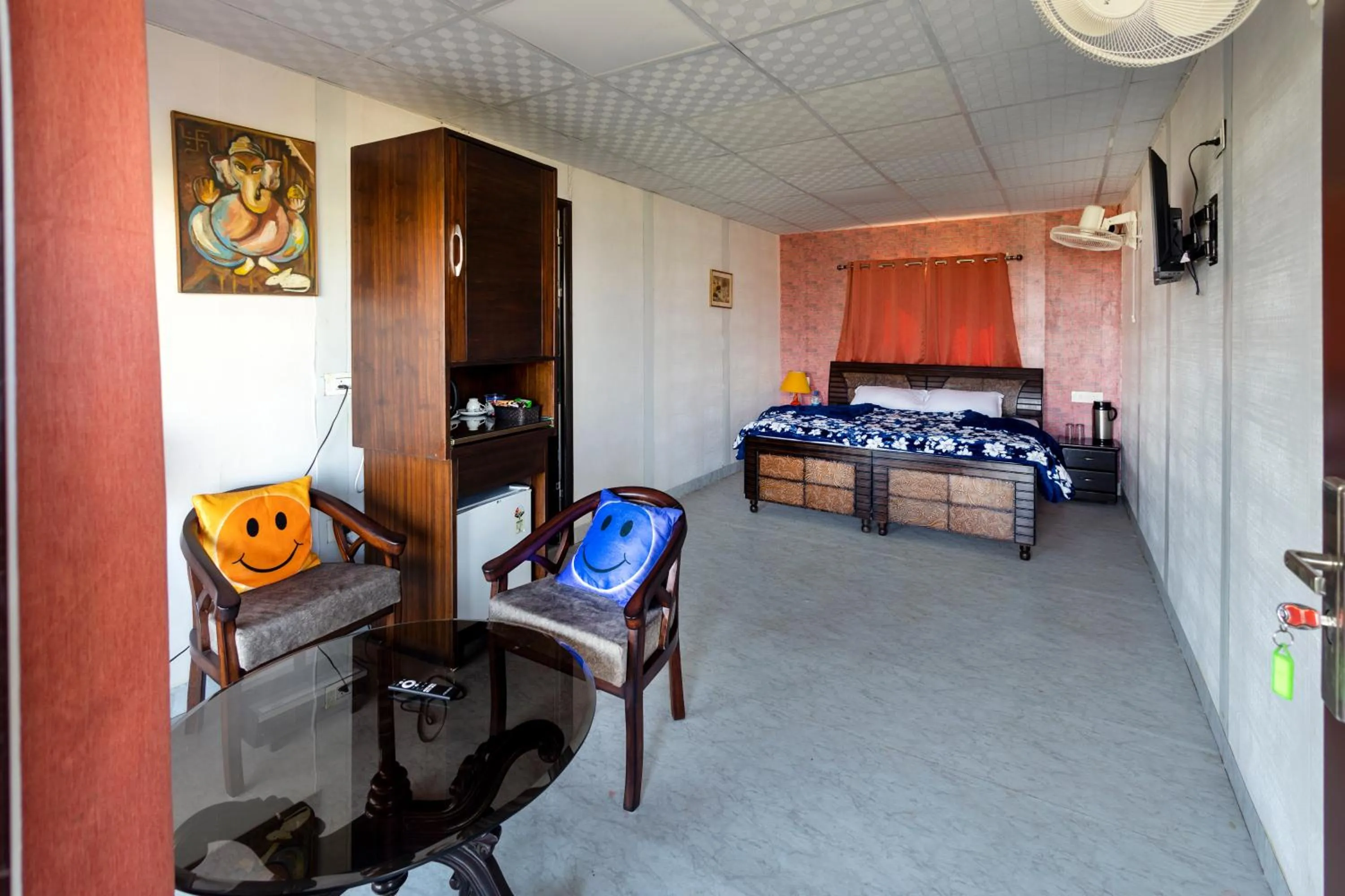 Bed in InnBox Farmstay - Rajpura Punjab