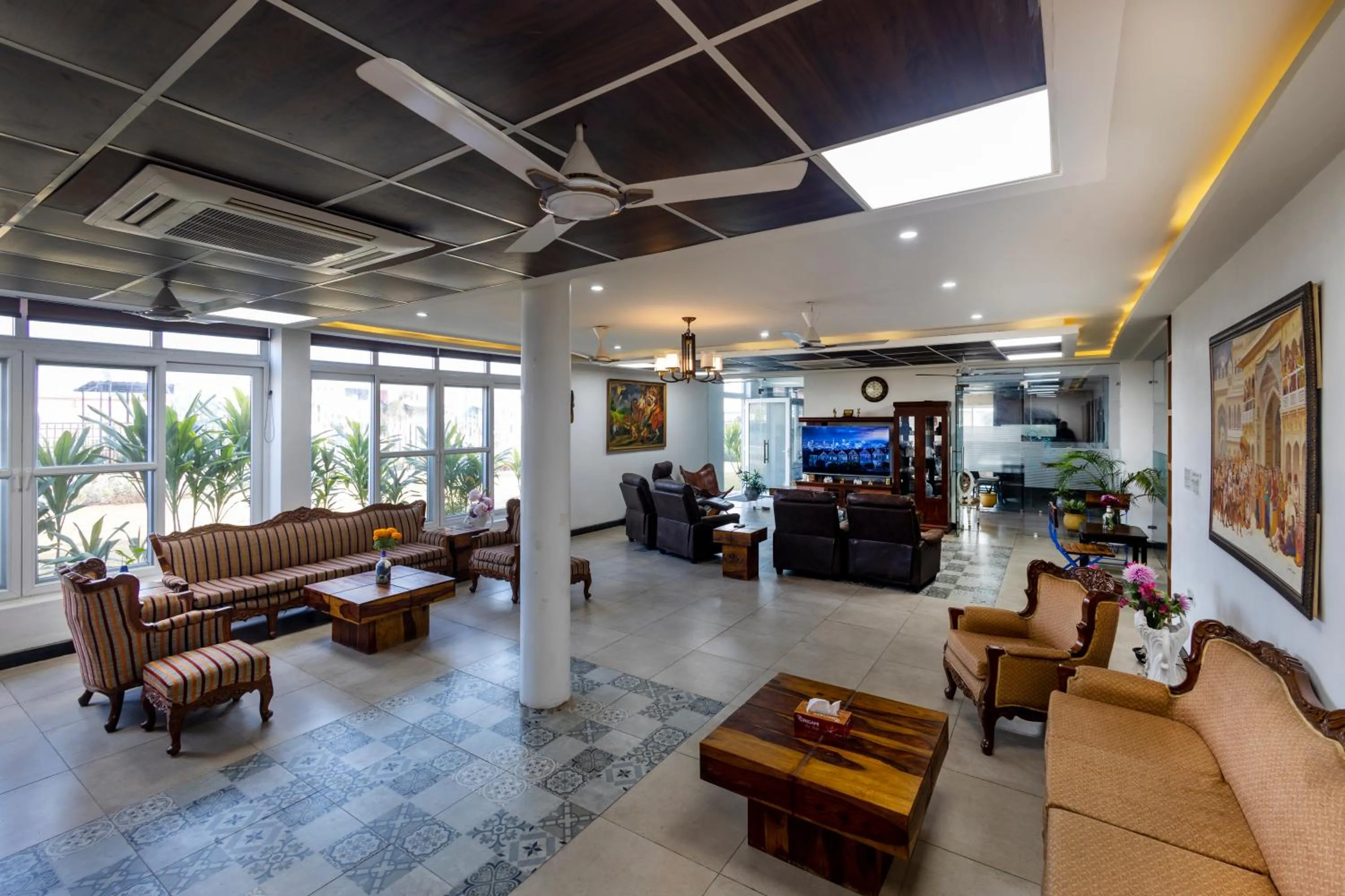 Communal lounge/ TV room in InnBox Farmstay - Rajpura Punjab