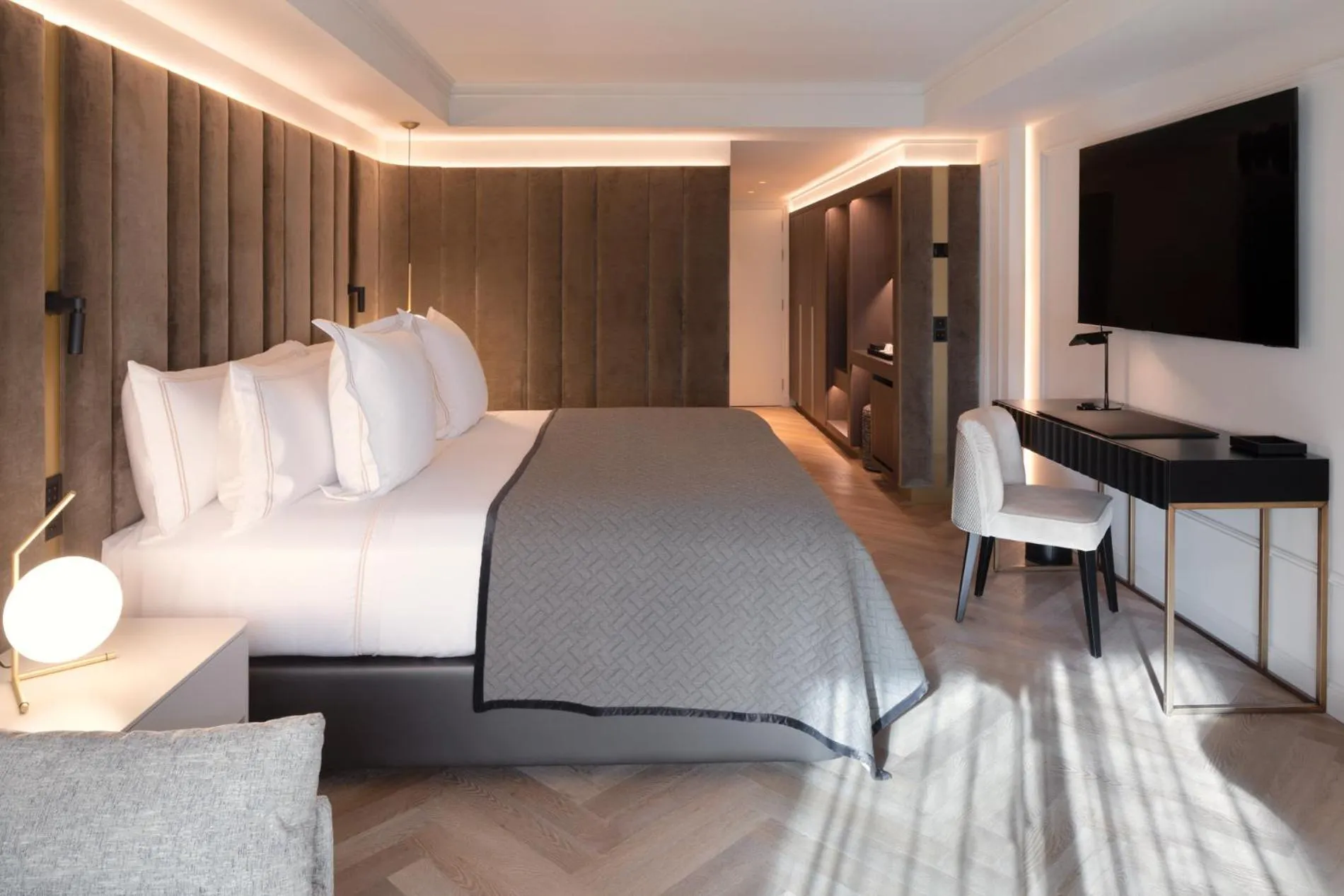 Superior Double Room in Hotel MIM Andorra