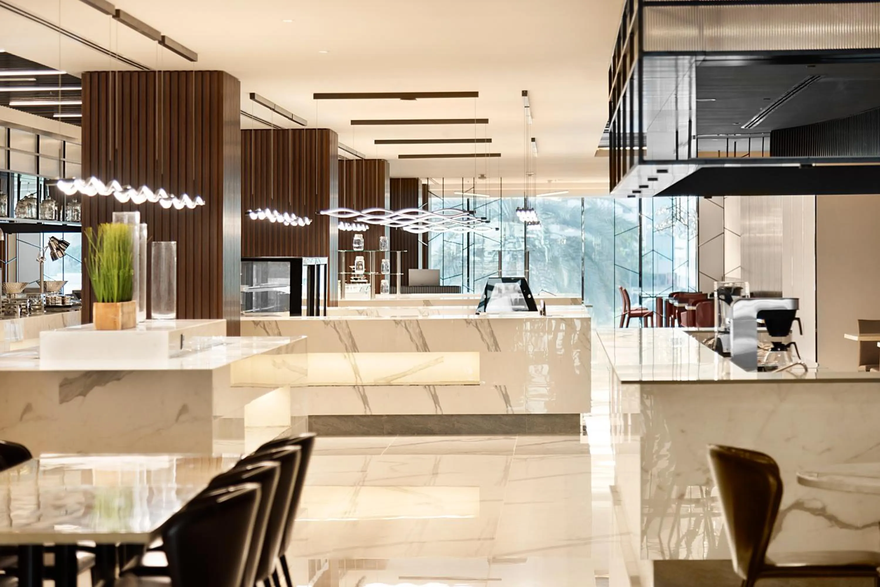 Restaurant/places to eat in Asiana Grand Hotel