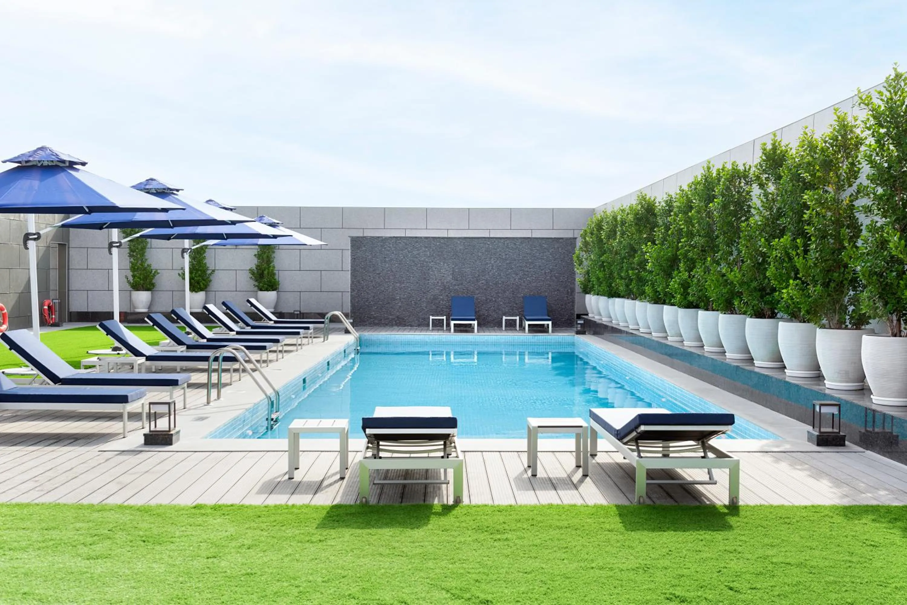 Swimming pool in Asiana Grand Hotel