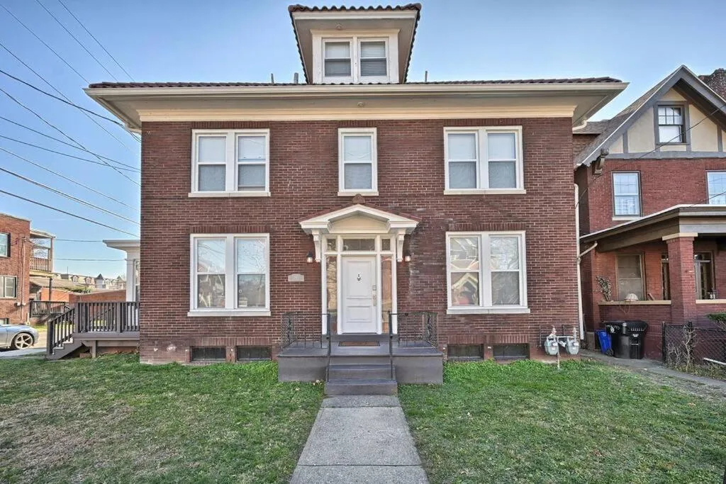 Suites on Seneca - Lovely 2 Bed 1 Bath Apartment