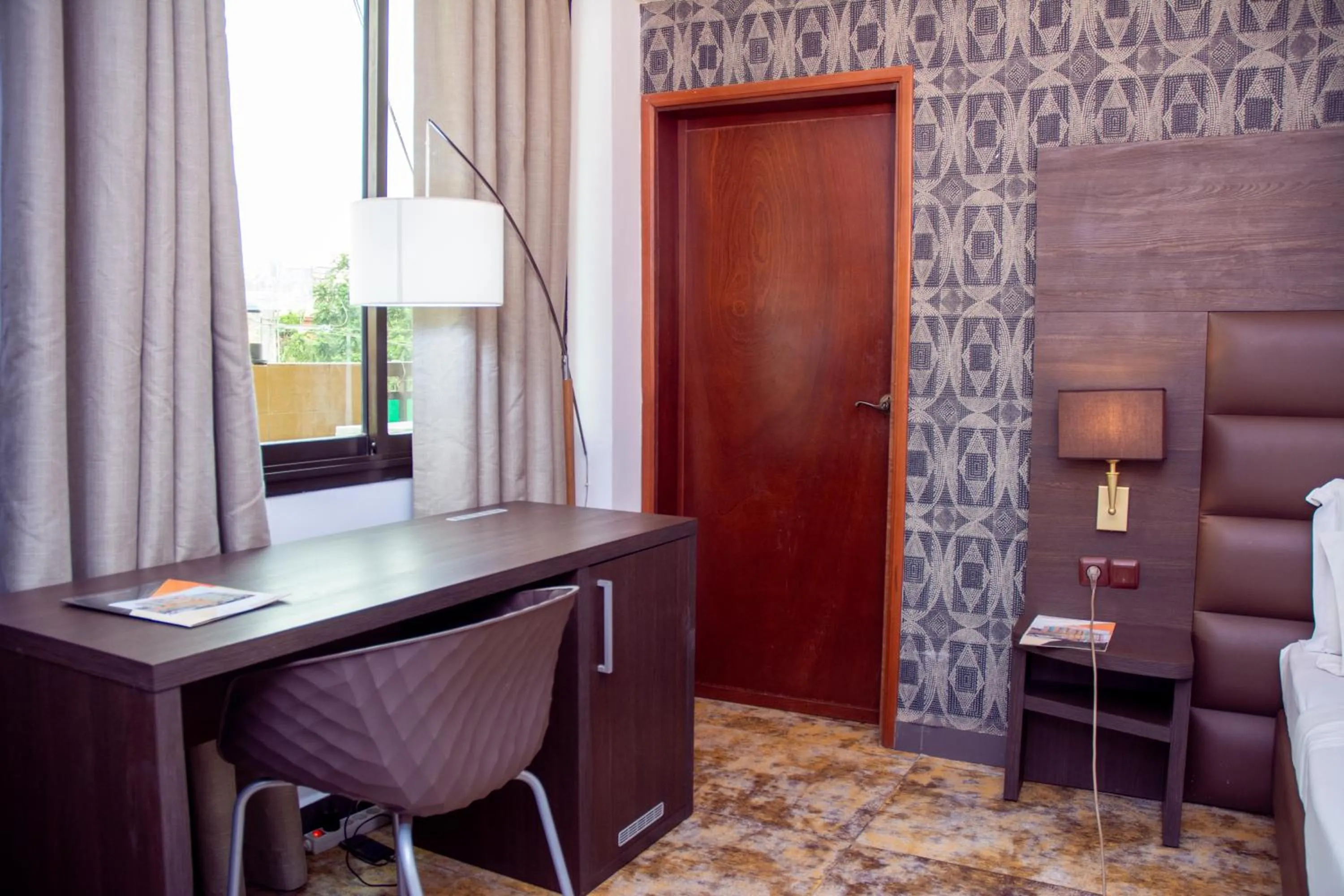 Seating area in New Heaven Hôtel