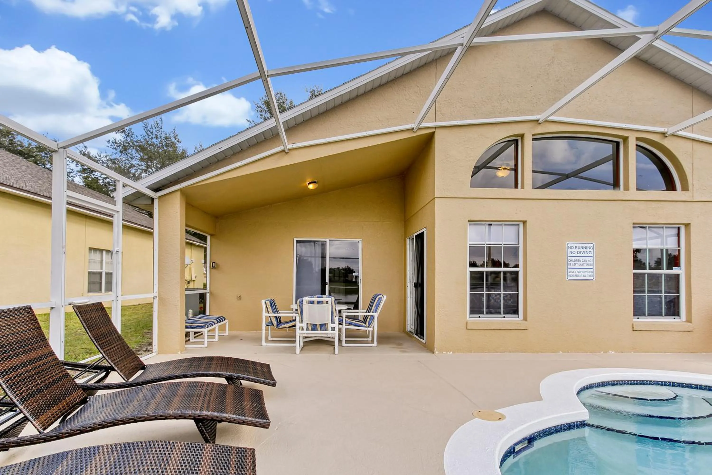 Patio in Star Lake Oasis - 4 bed family pool home