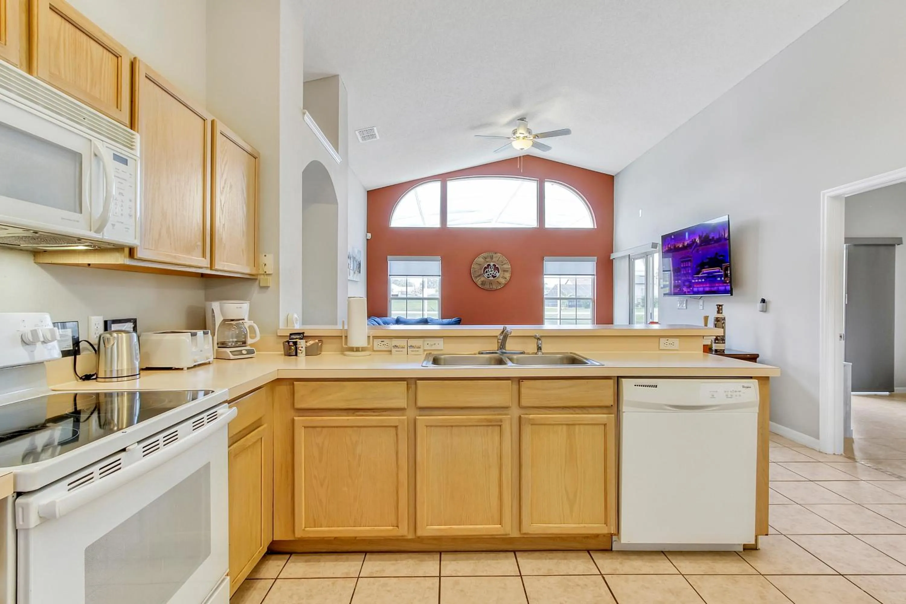 TV and multimedia in Star Lake Oasis - 4 bed family pool home