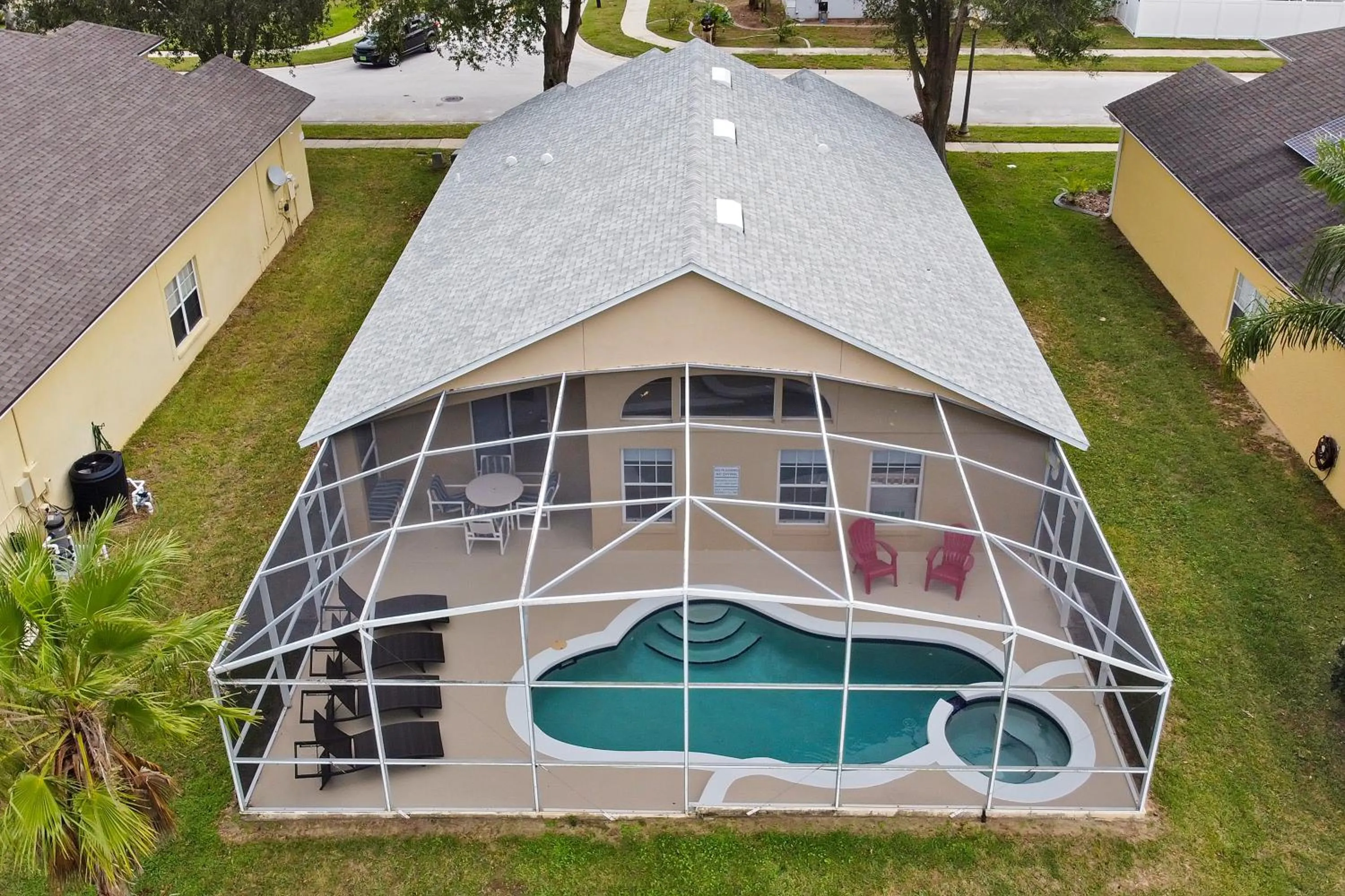 Property building in Star Lake Oasis - 4 bed family pool home