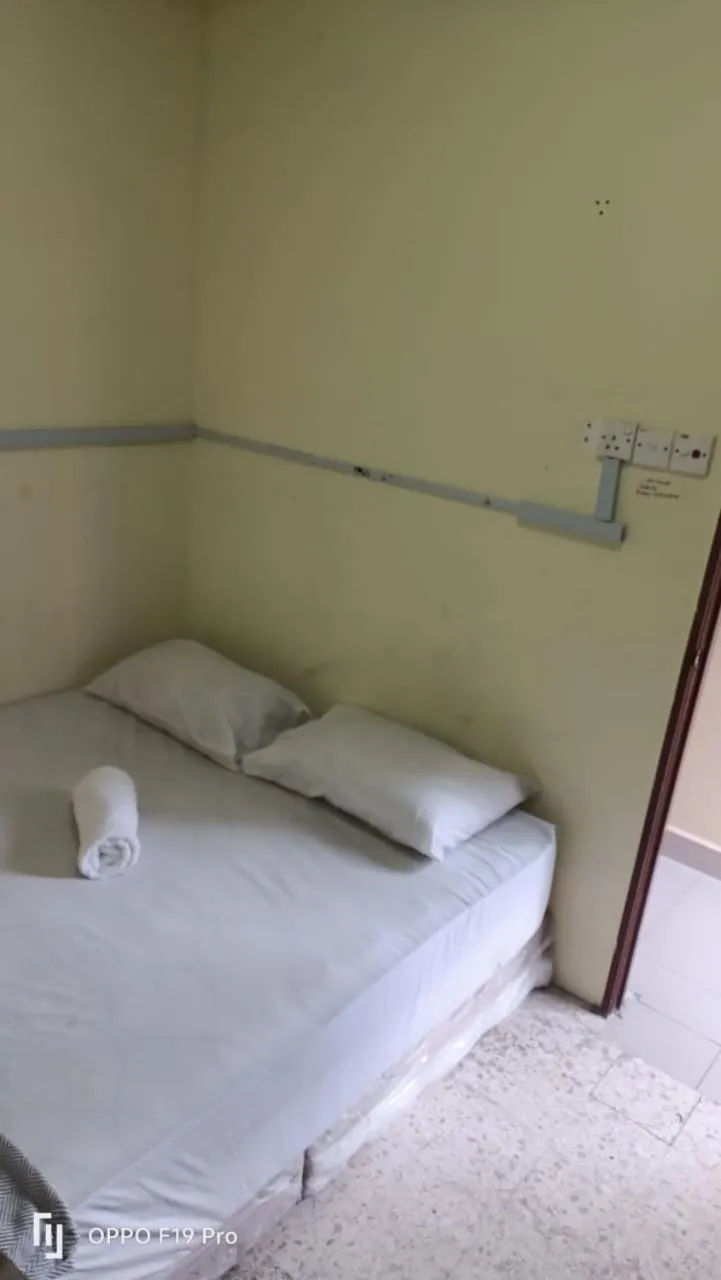 Photo of the whole room, Bed in RAS Hotel