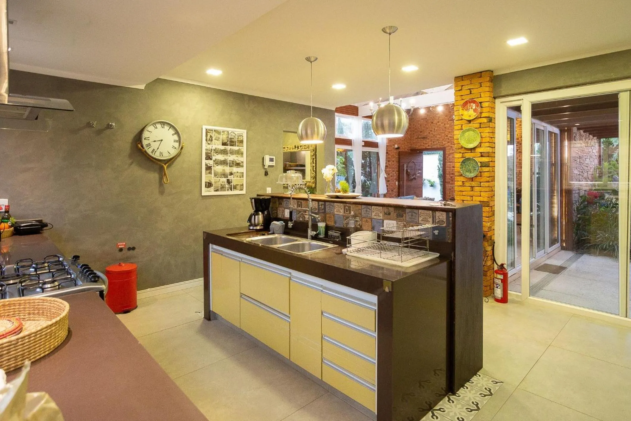 Food close-up in Búzios praia de Geribá, piscina e churrasqueira