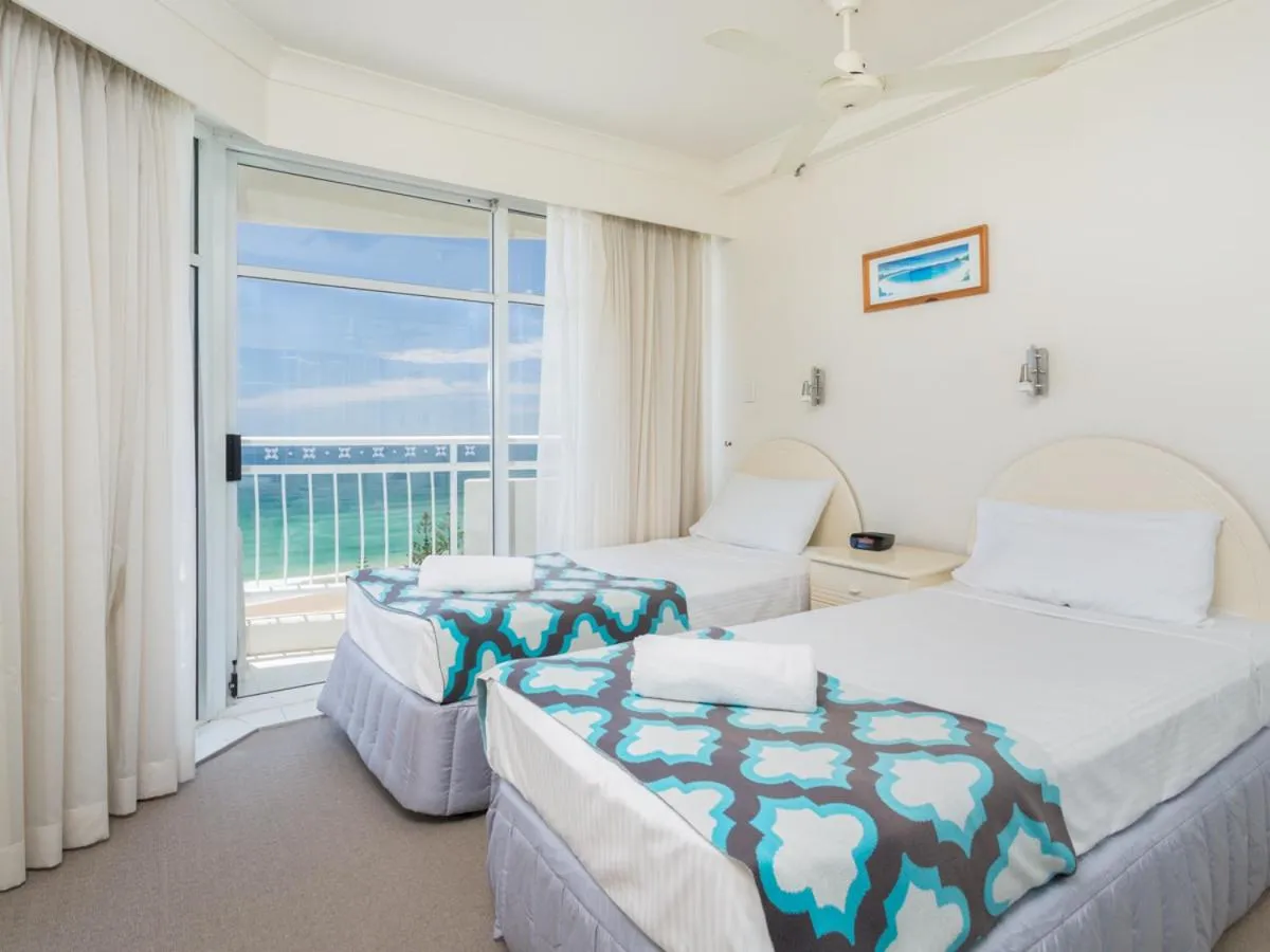 Bed in 2nd Avenue Apartments - Hosted by Burleigh Letting