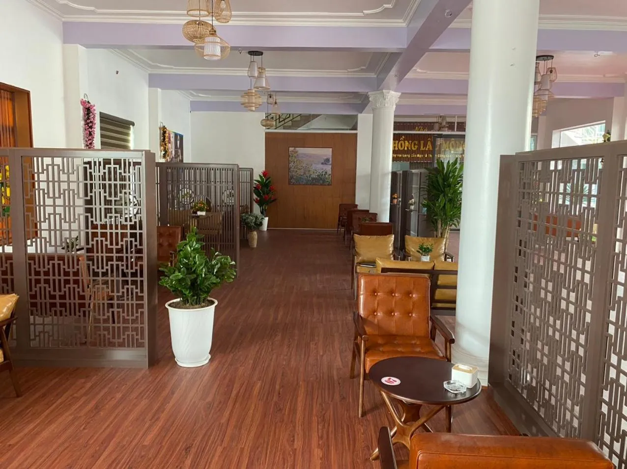 Restaurant/places to eat in PHÚ QUÝ HOTEL near ĐÔNG KINH MARKET