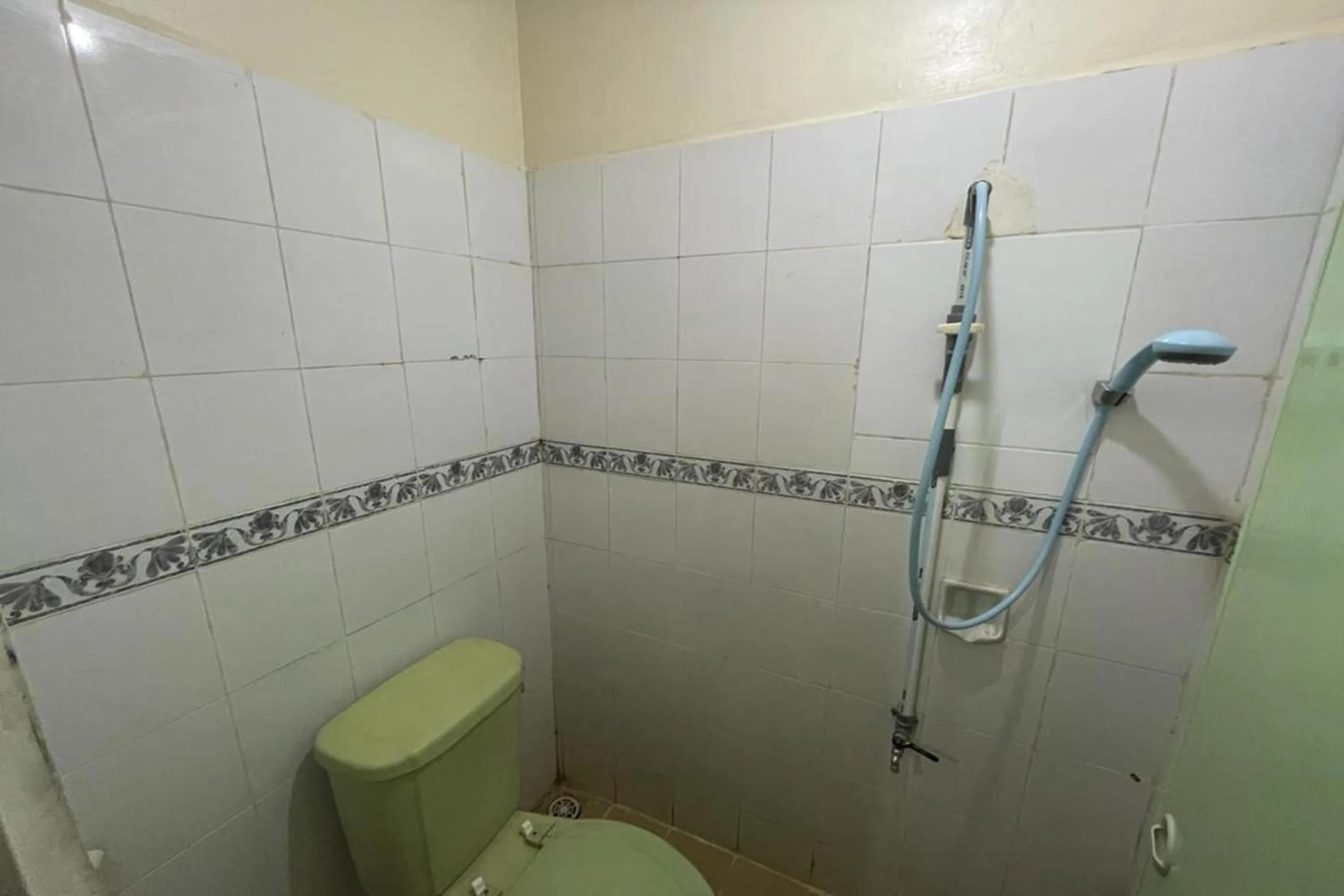 Bathroom in OYO 91920 Pondok'ku Inn