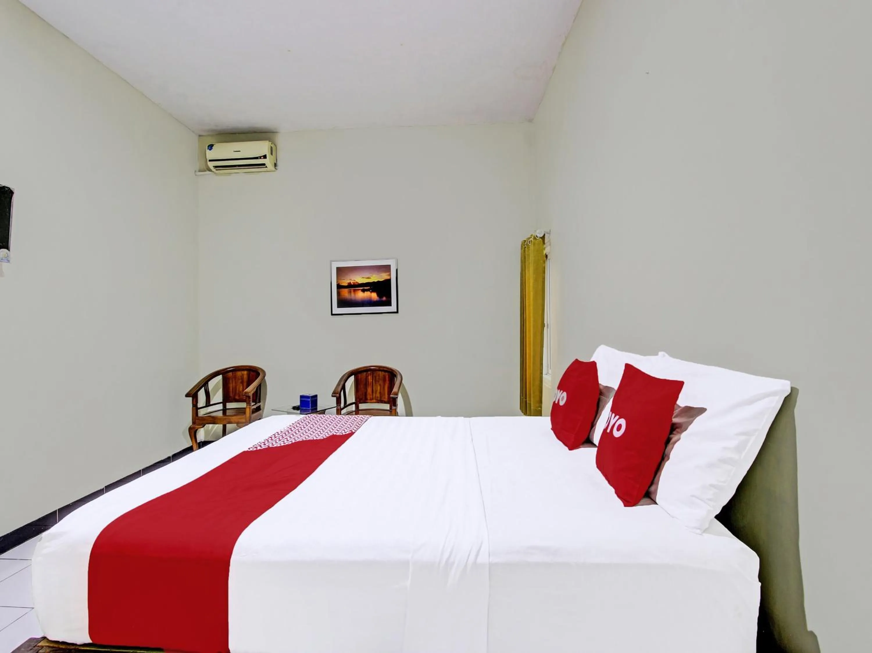 Bedroom in OYO 91920 Pondok'ku Inn