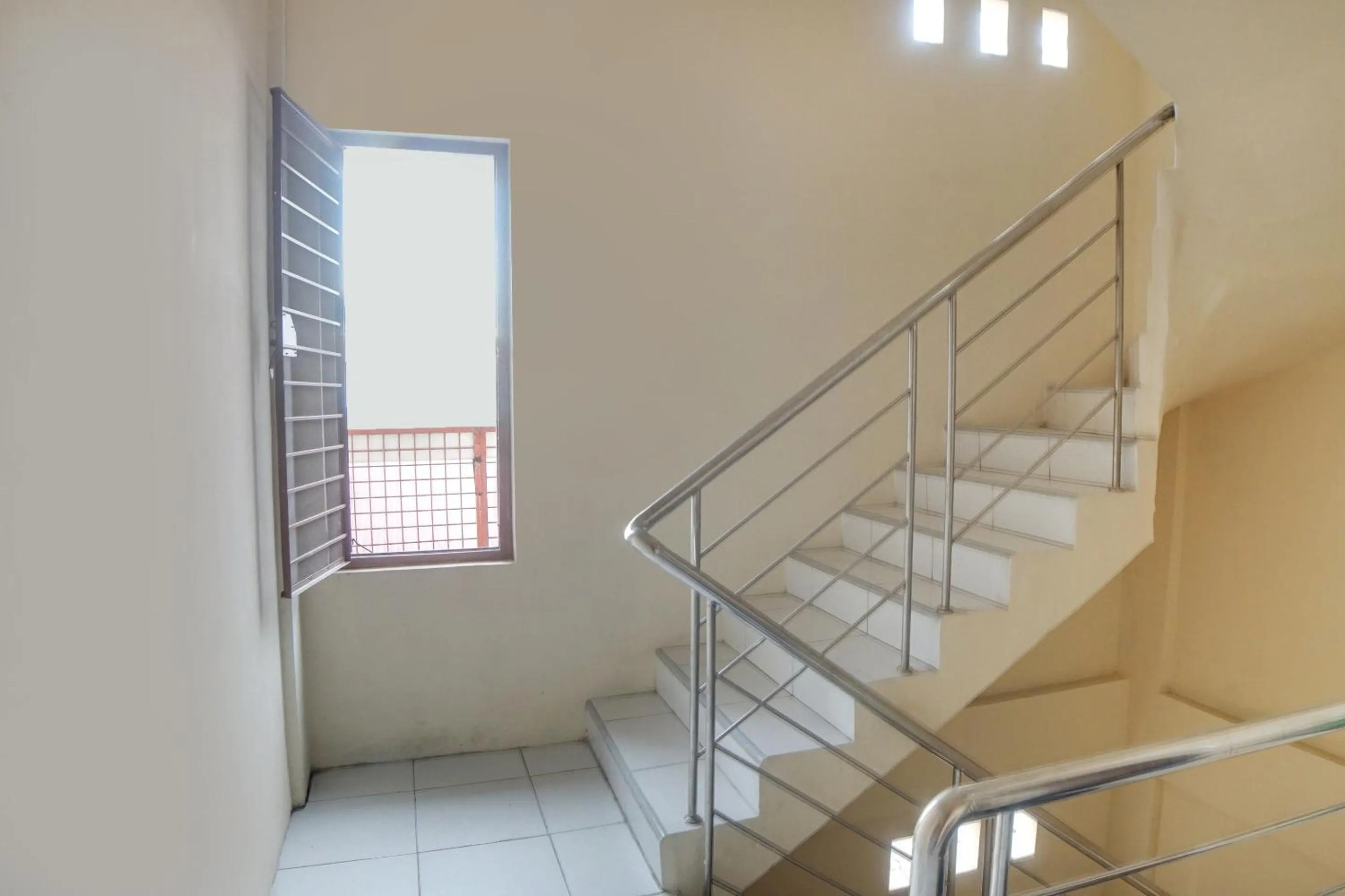 Lobby or reception in Hotel O Kost Ketapang Syariah