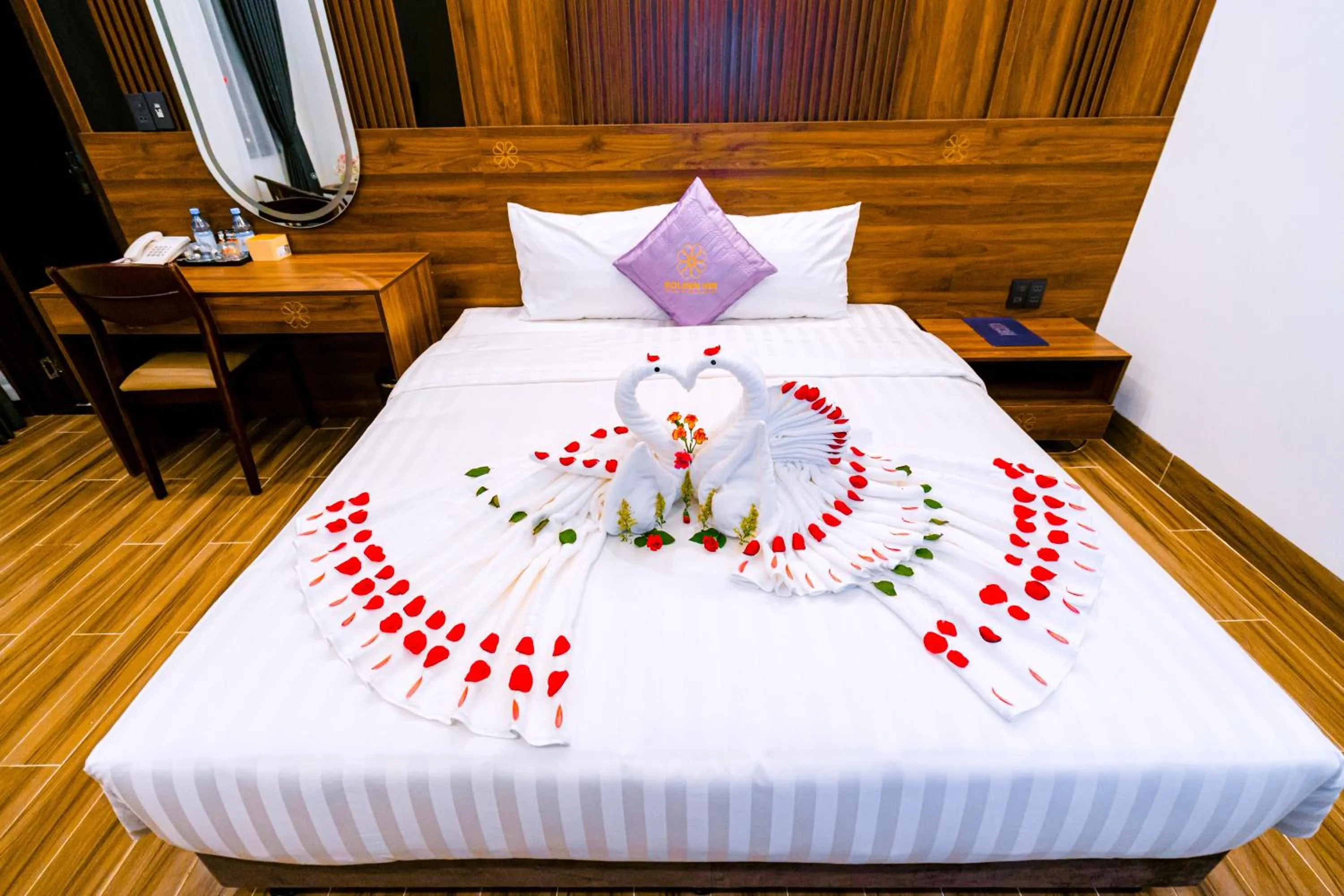 Bed in Hue Golden Inn Hotel