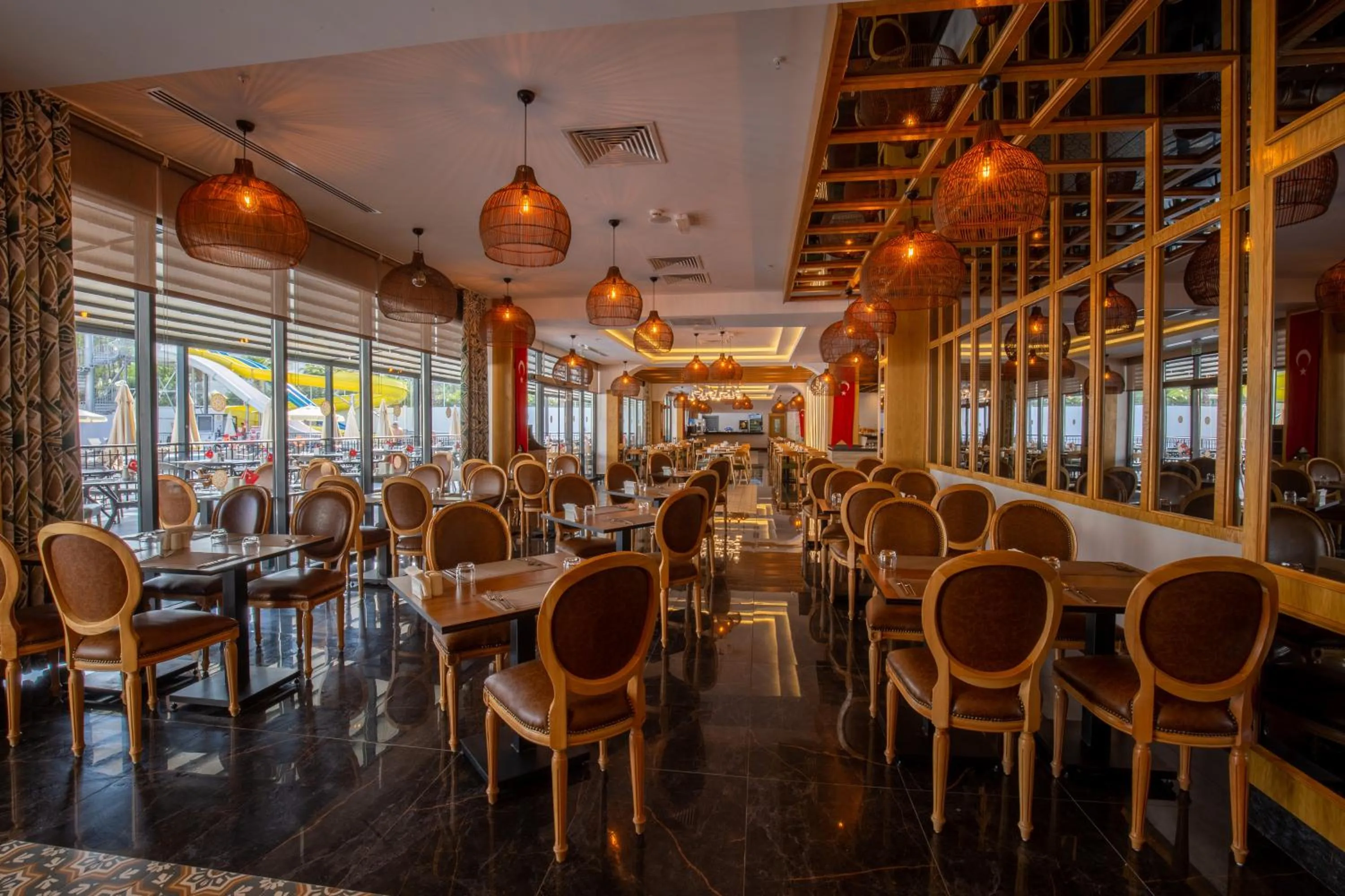 Restaurant/places to eat in Hane Sun Elite Hotel