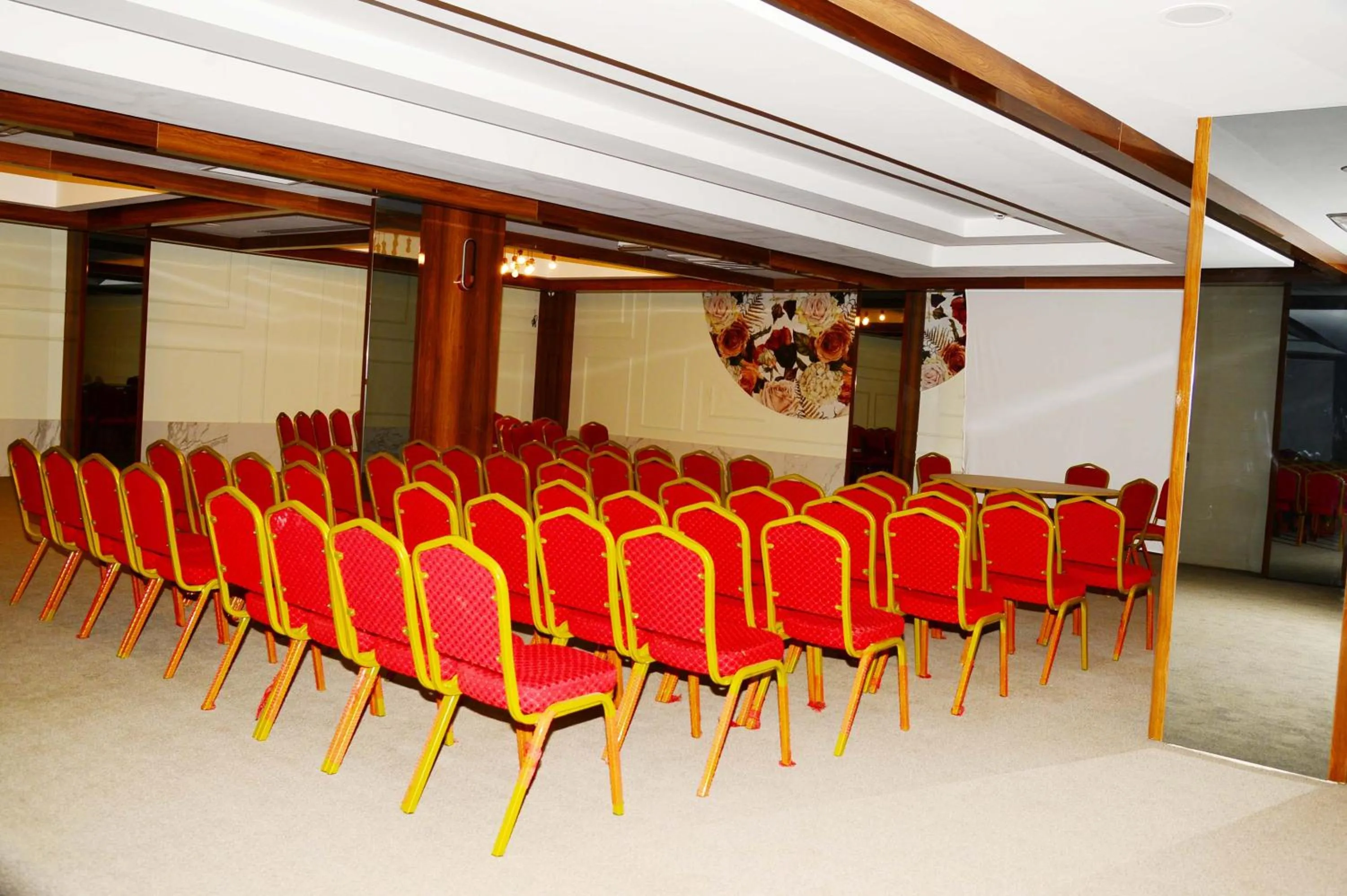 Meeting/conference room in Hane Sun Elite Hotel