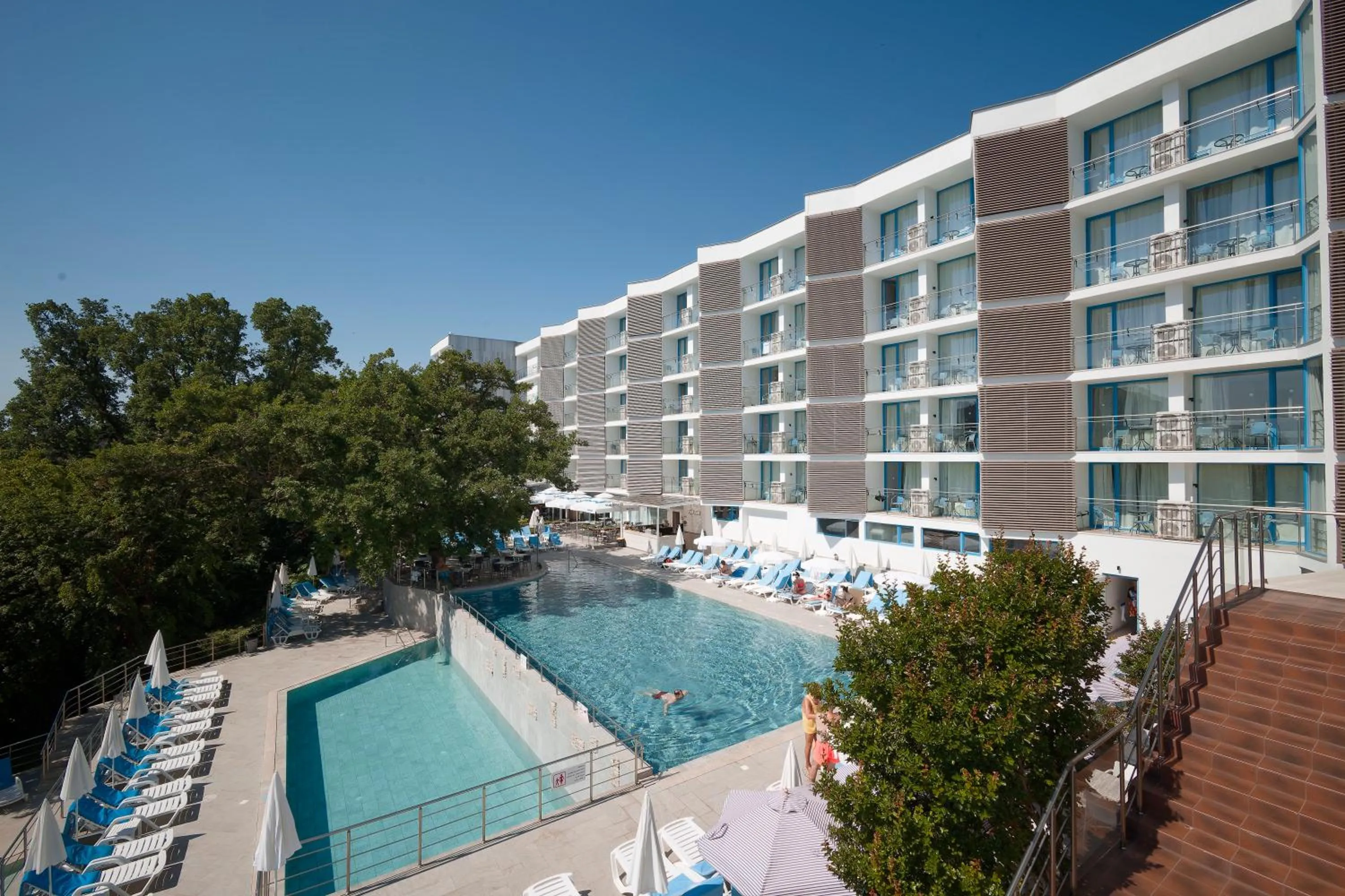 Swimming pool in Hotel Slavey - All Inclusive
