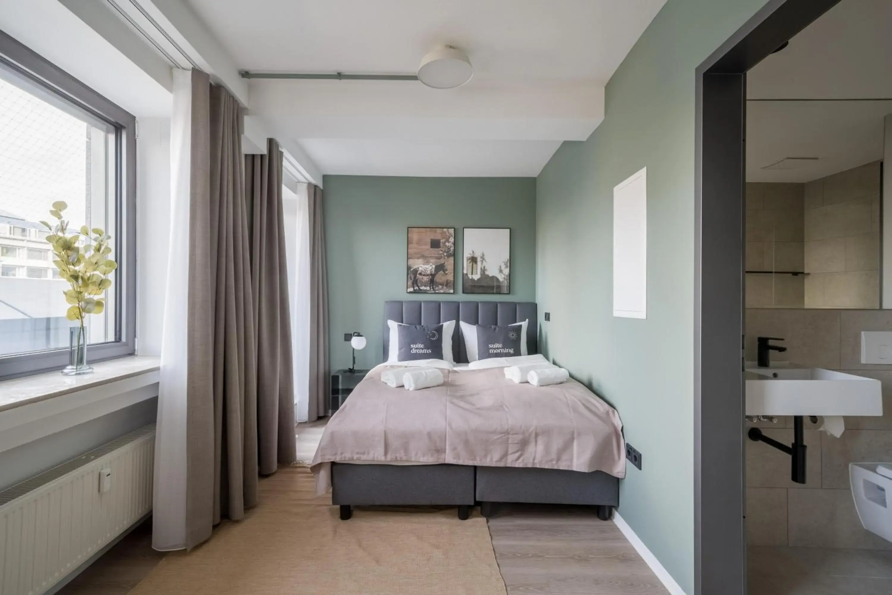 Economy Suite in Limehome Saarbrücken Berliner Promenade Economy Suite in Limehome Saarbrücken Berliner Promenade