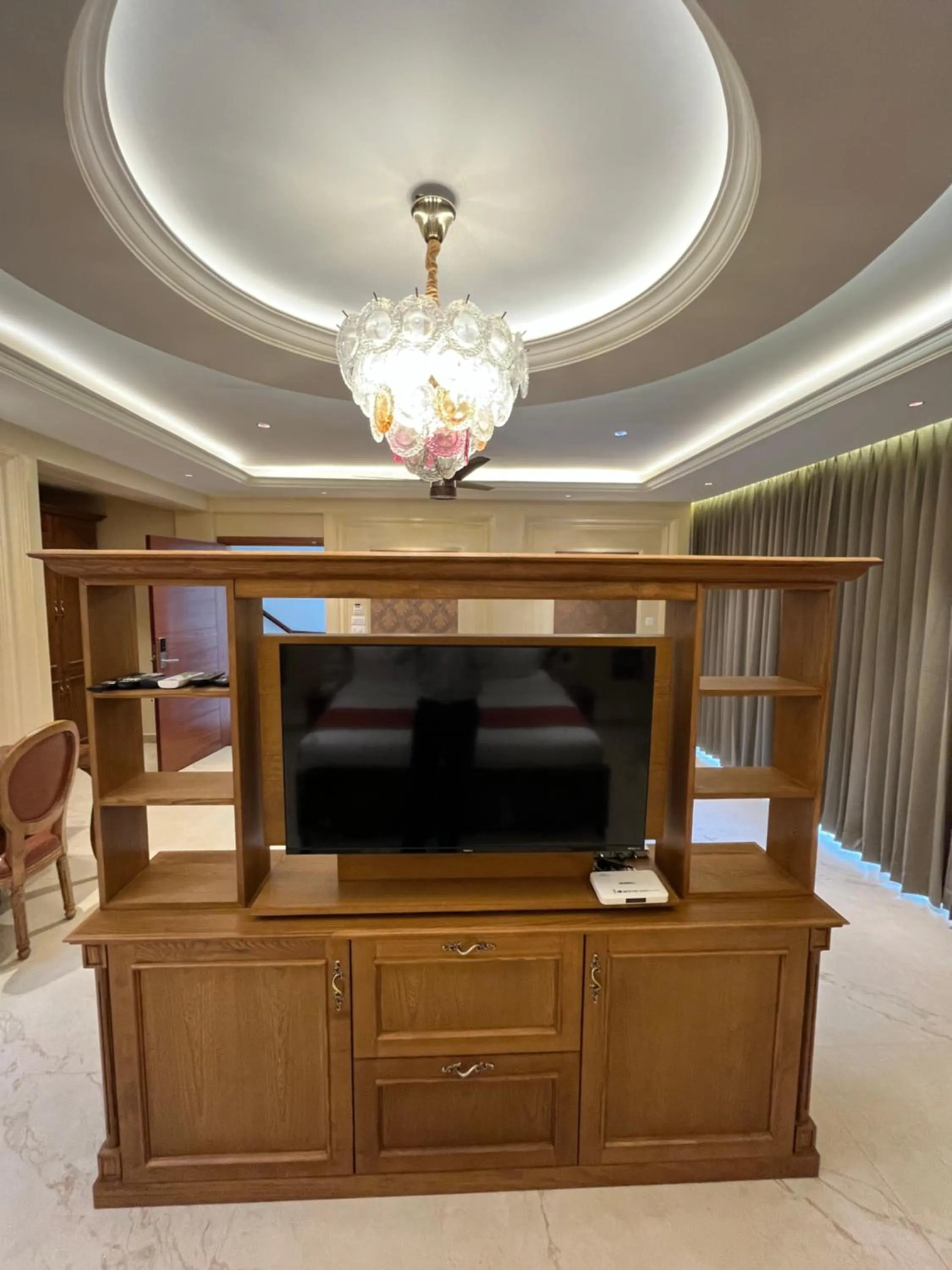 TV and multimedia in British County Resorts