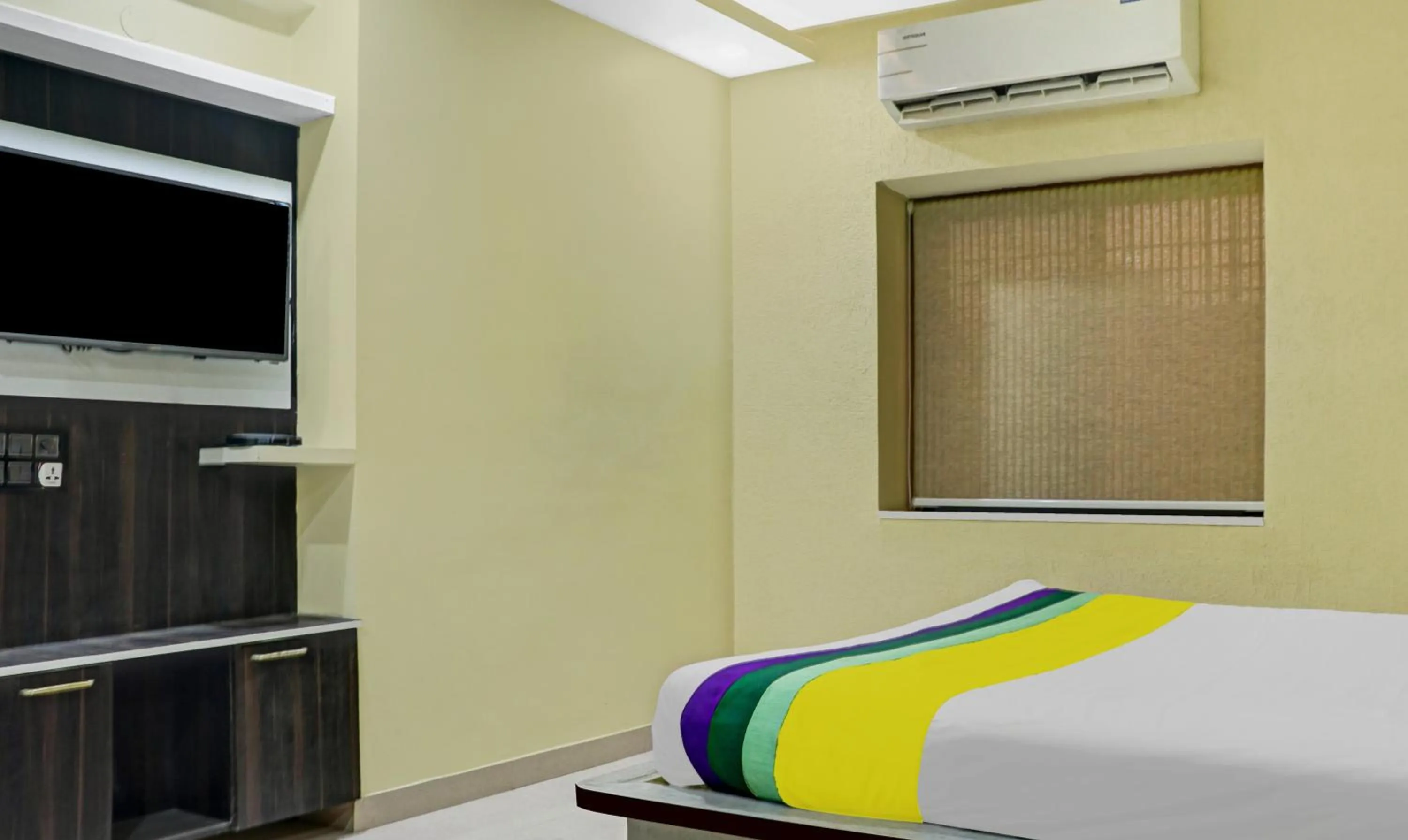 Bedroom, Bed in Itsy Hotels Cradle Regency