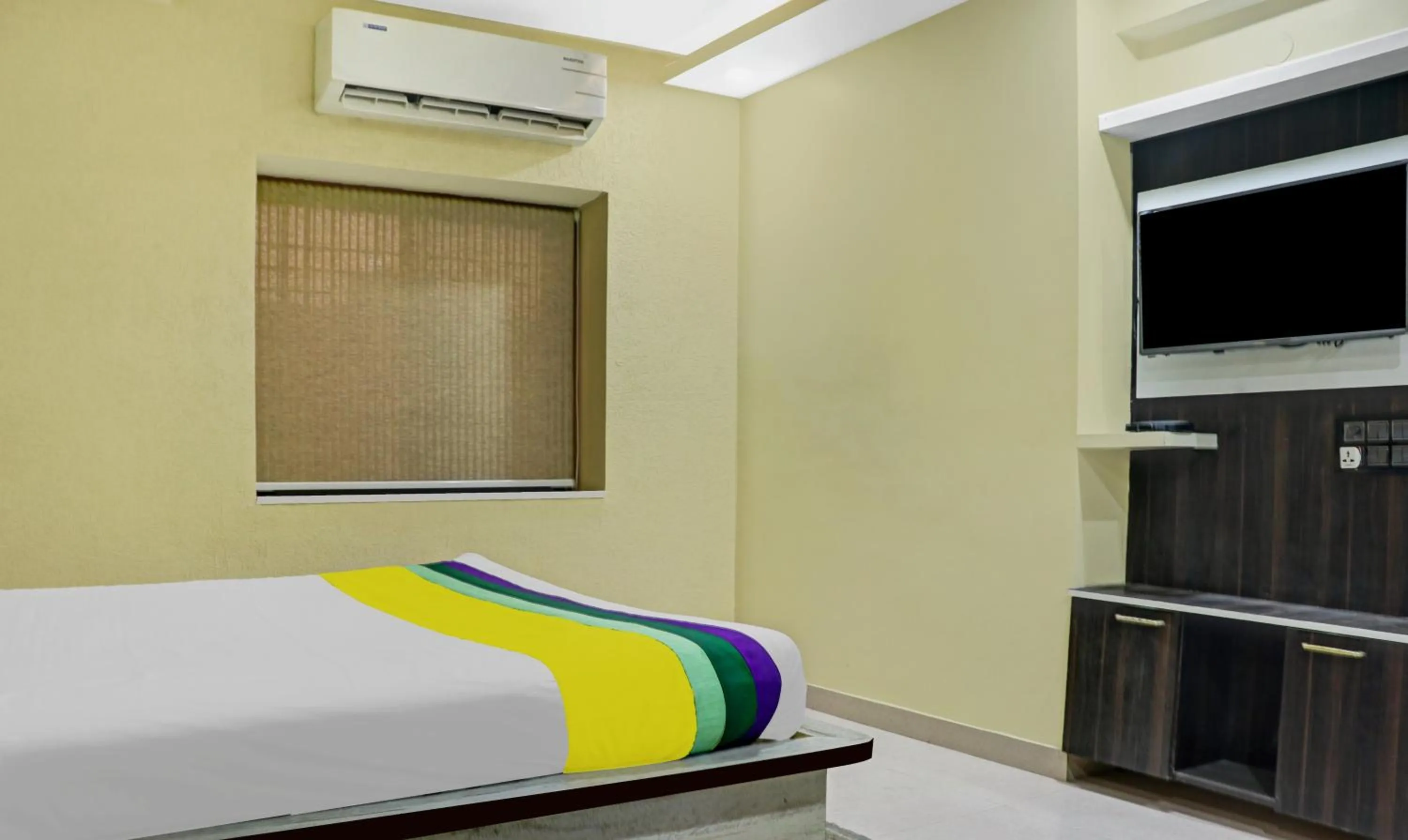 Bedroom, Bed in Itsy Hotels Cradle Regency