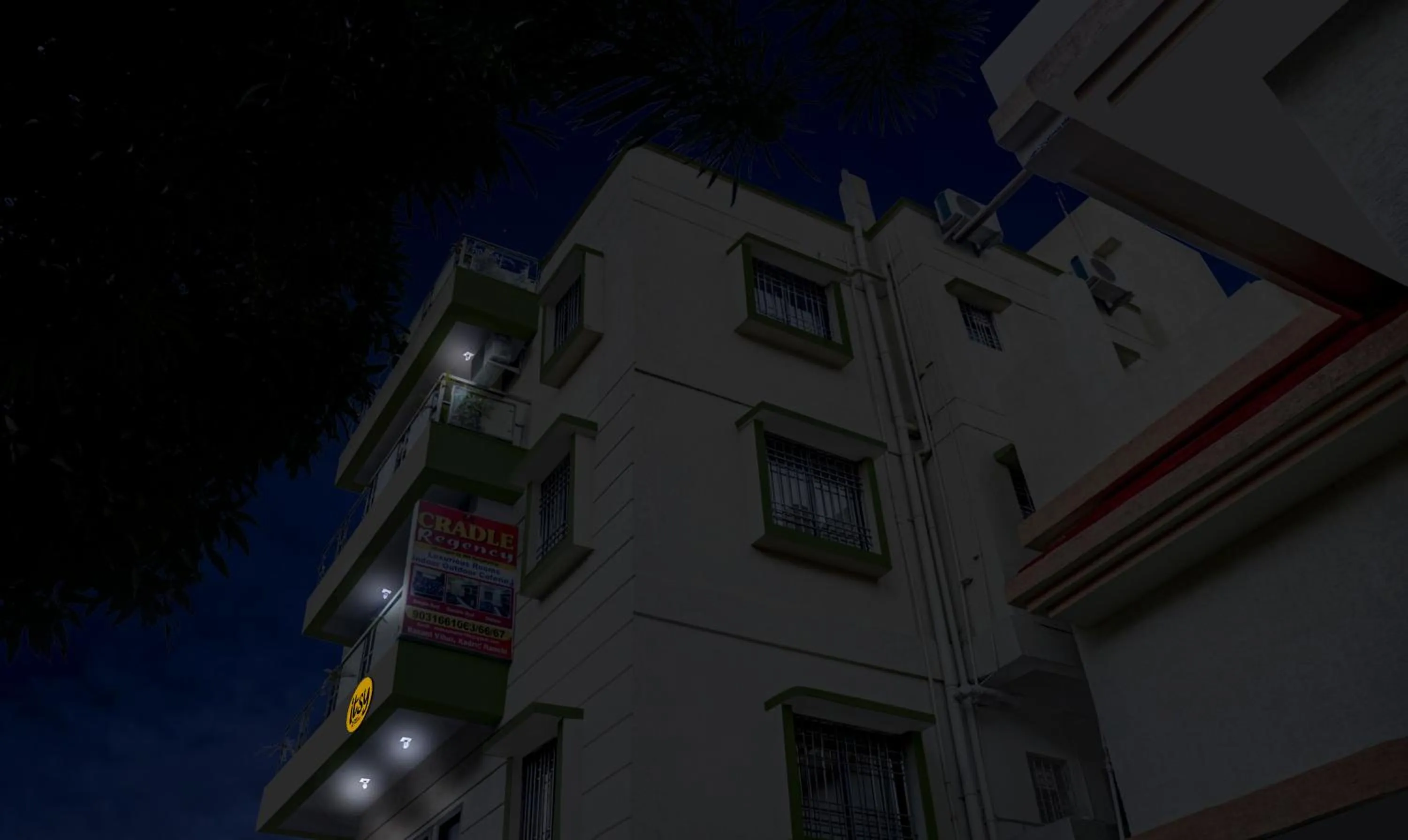 Property building in Itsy Hotels Cradle Regency