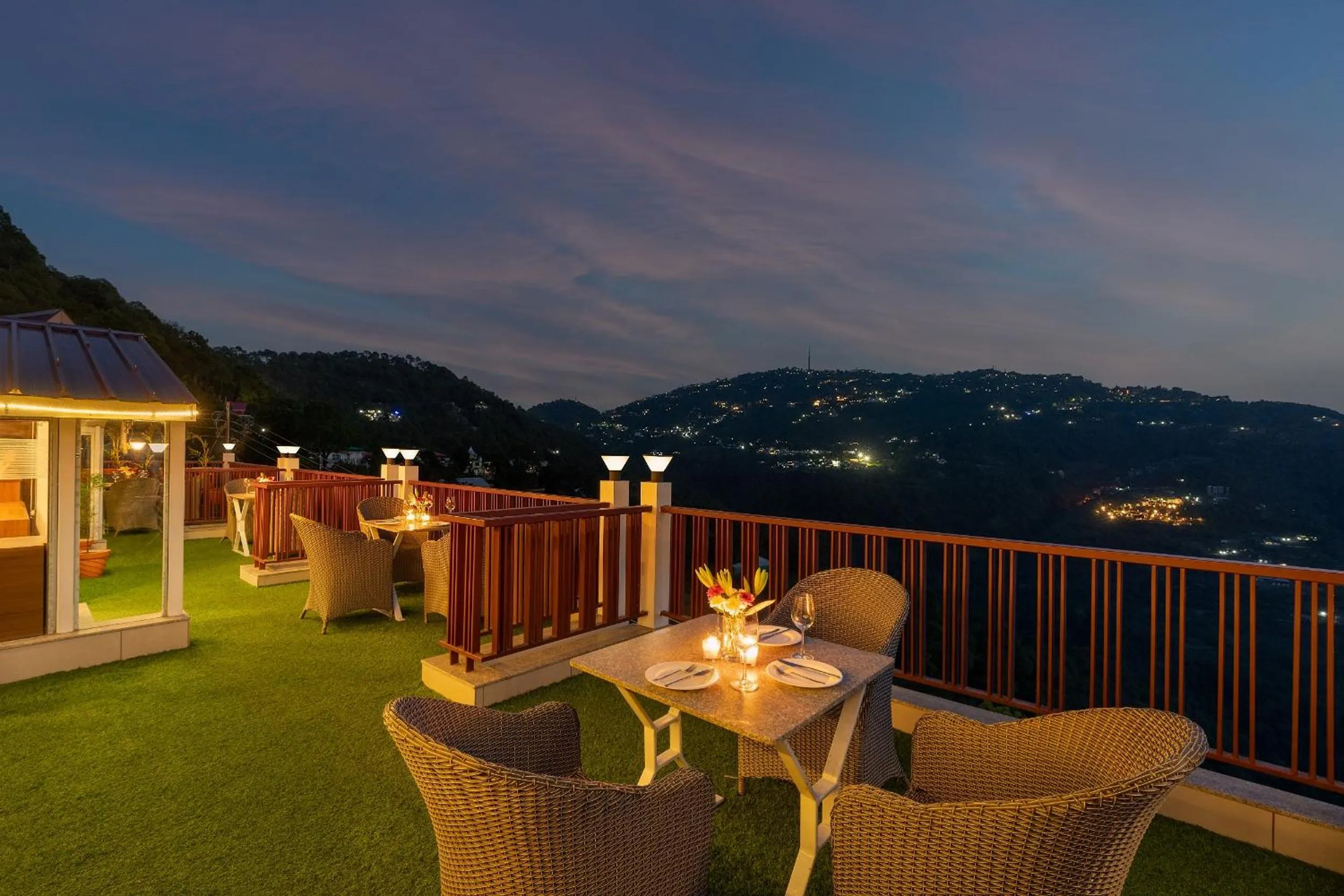 Restaurant/places to eat in Hotel The Chabal