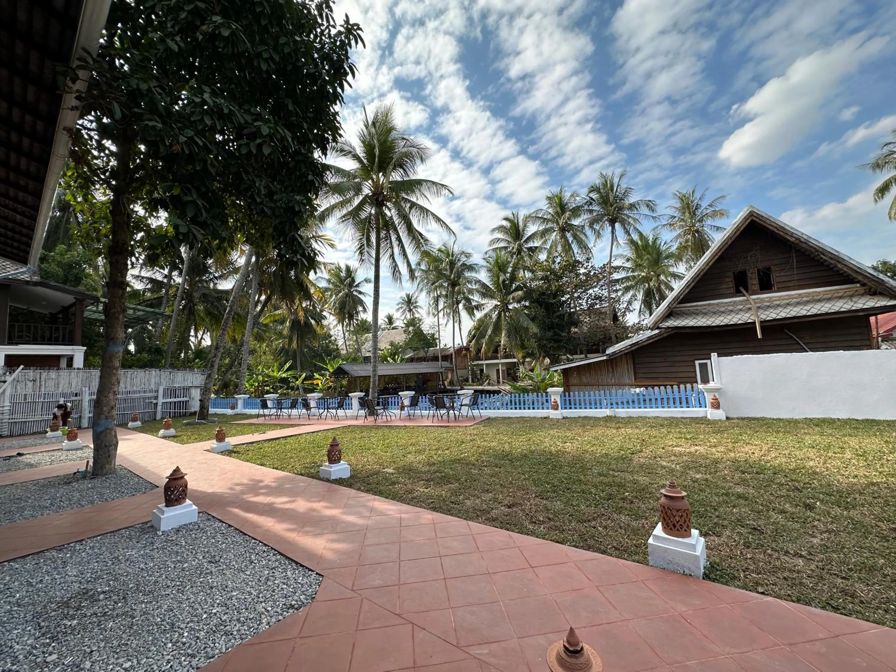 Day in Sadakham Hotel