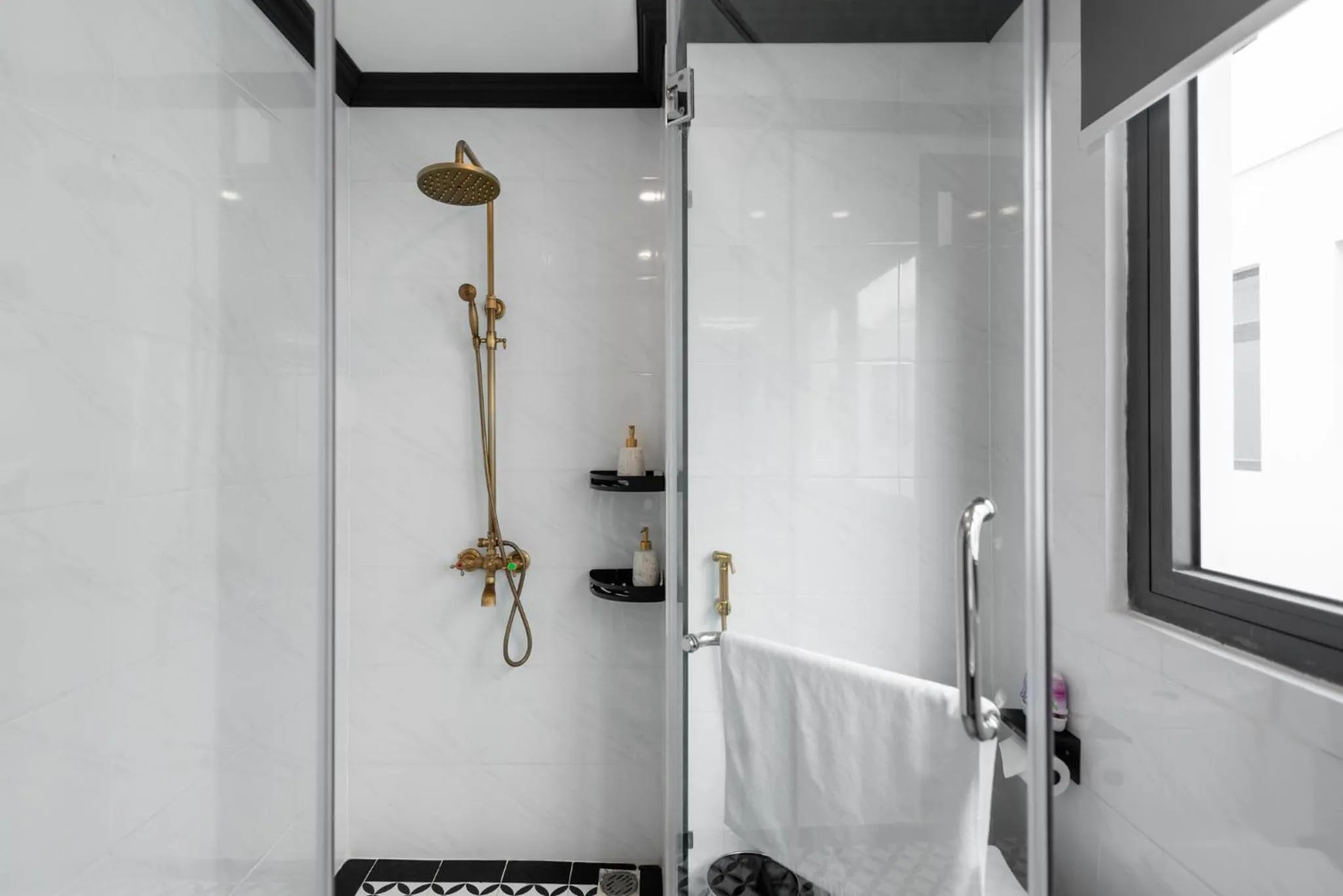 Shower in Le Palmier Phu Quoc Hotel - Free Shuttle To Grand World