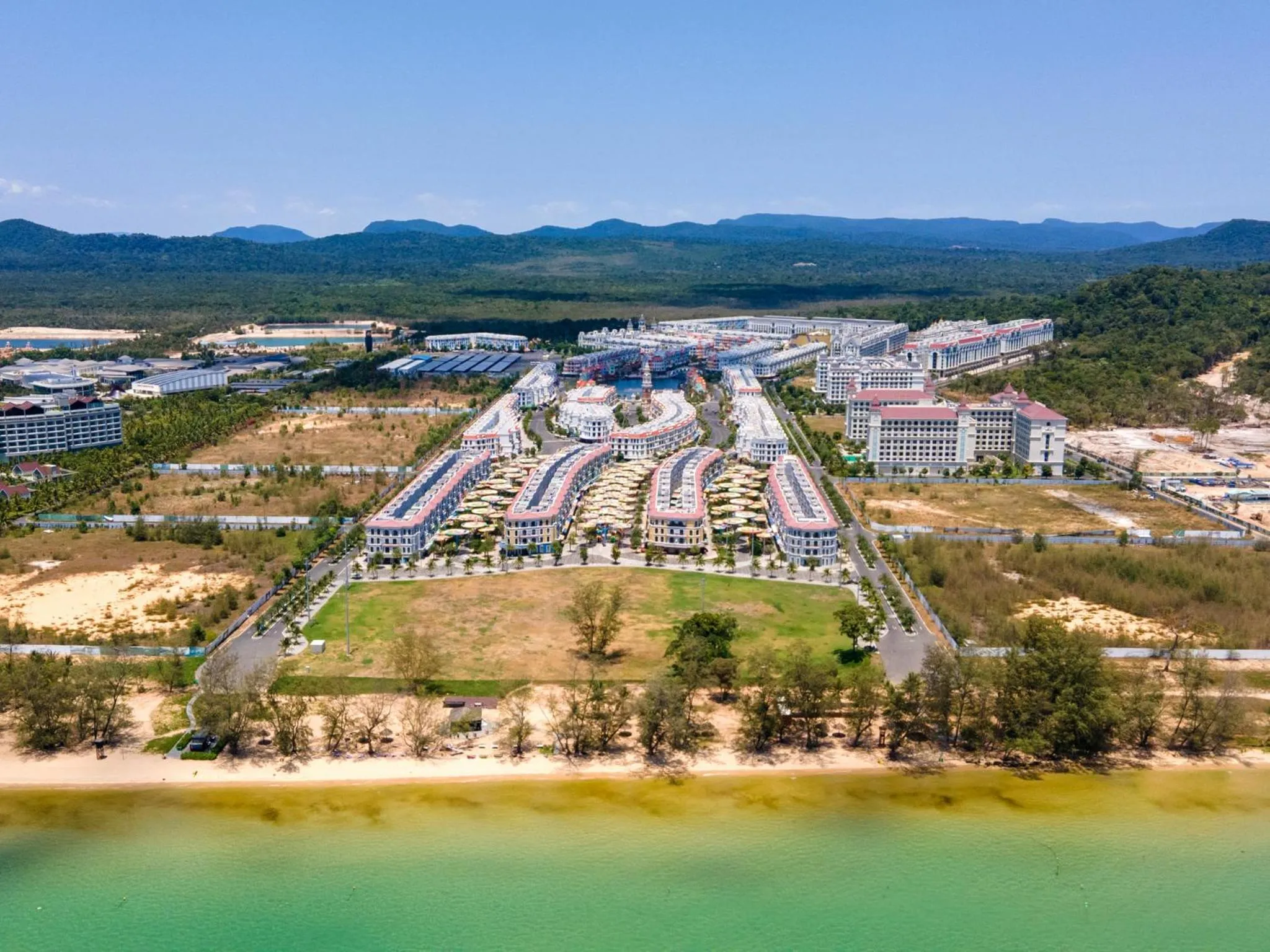 Natural landscape in Le Palmier Phu Quoc Hotel - Free Shuttle To Grand World