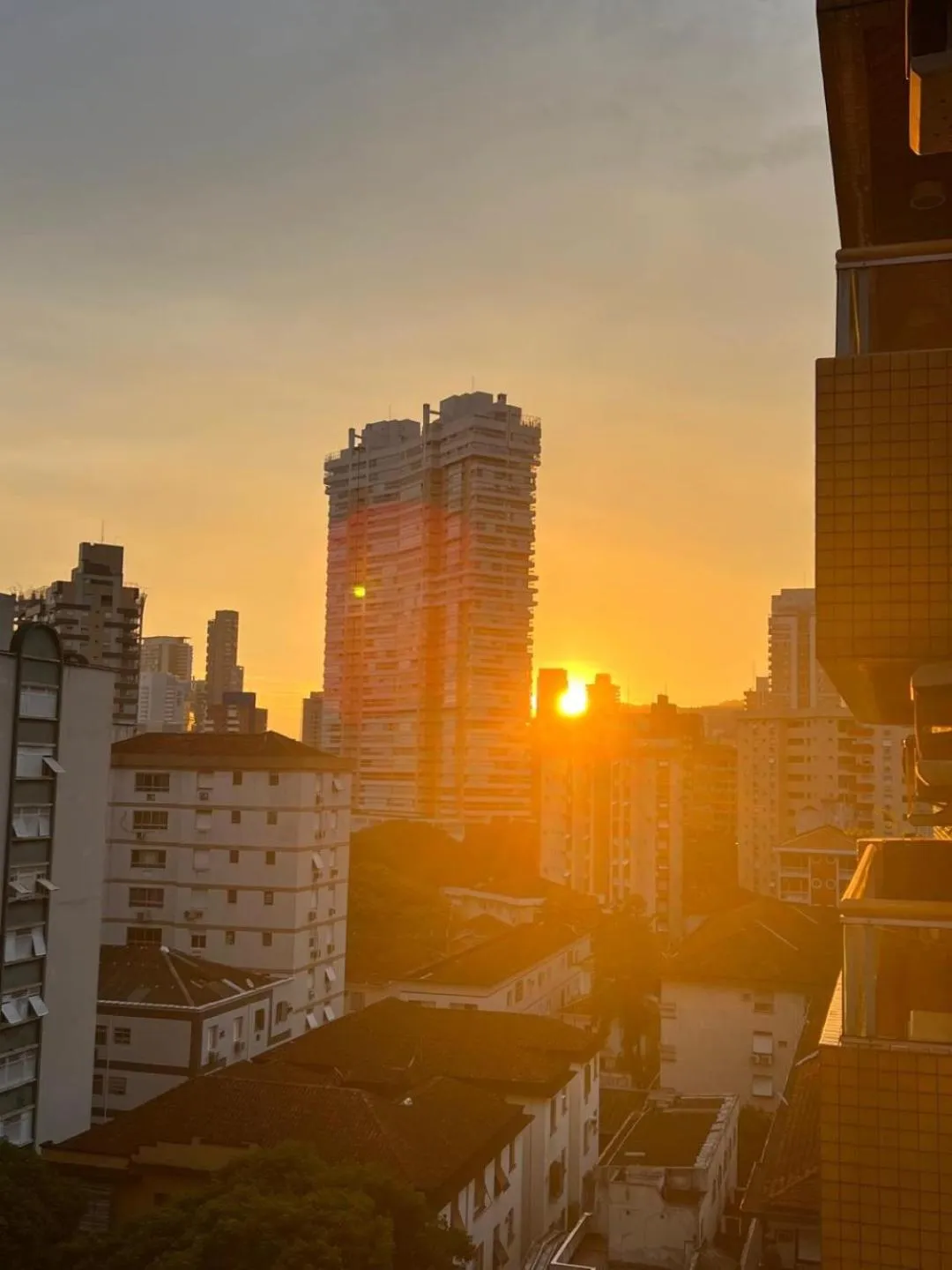 City view in Cosmopolitan Praia Flat