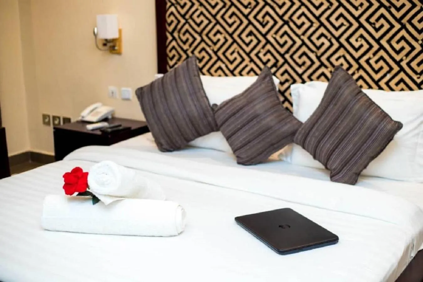 Bed in Hôtel Guest House Quatre Saisons