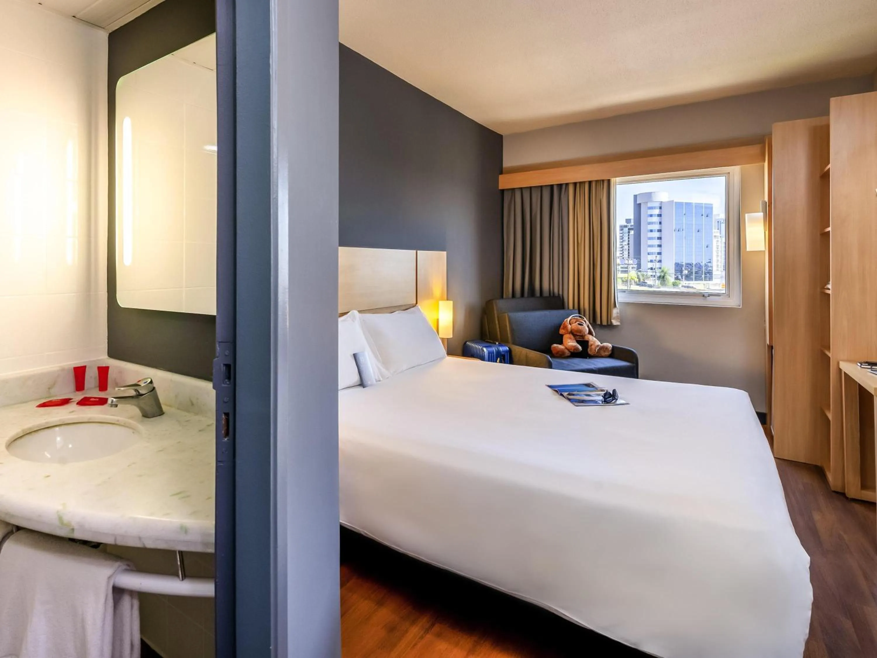 Bedroom, Bed in ibis Sorocaba