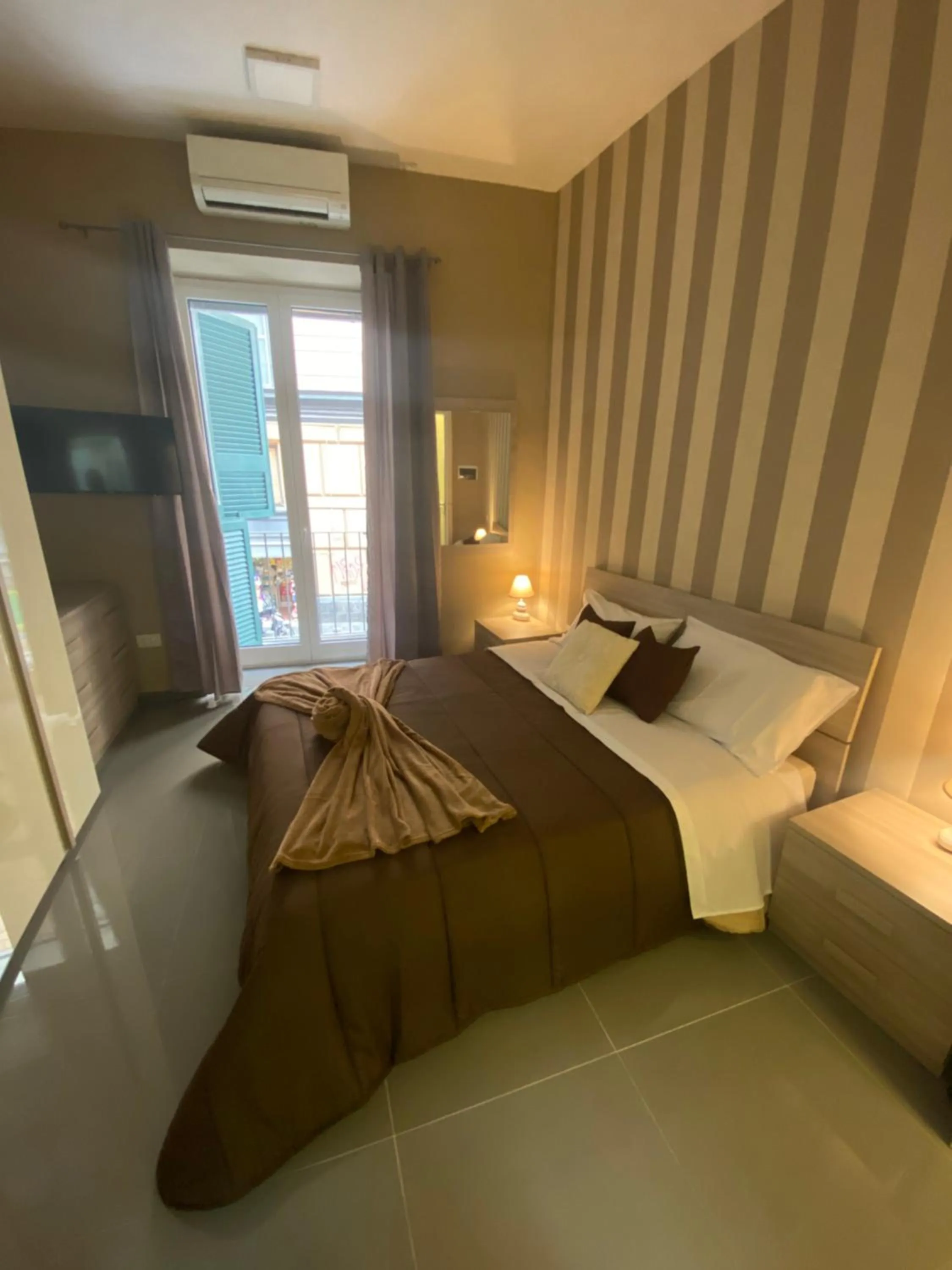 TV and multimedia, Bed in B & B VICO GRANDE