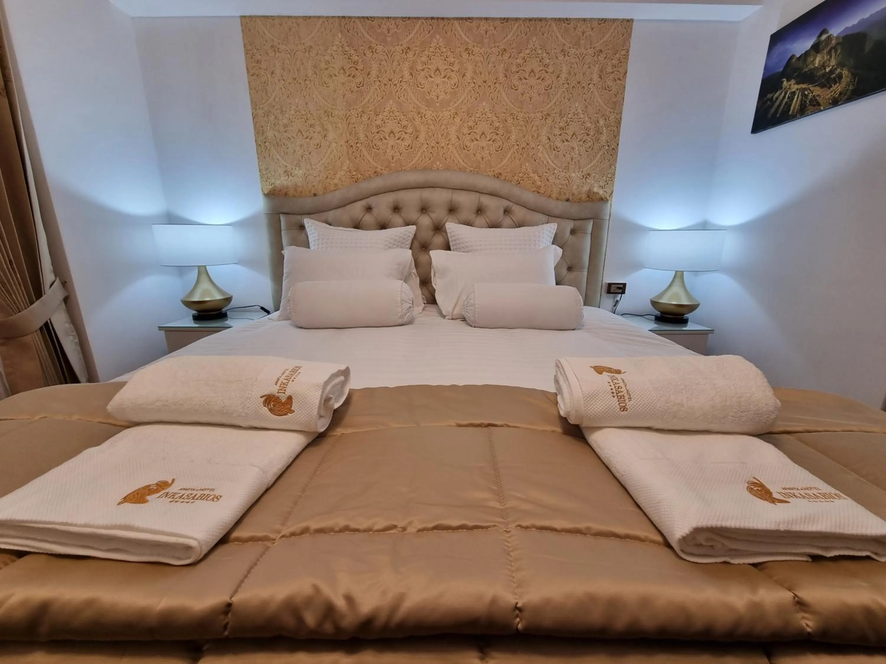 Photo of the whole room, Bed in Hotel-Apartment INKASABIOS