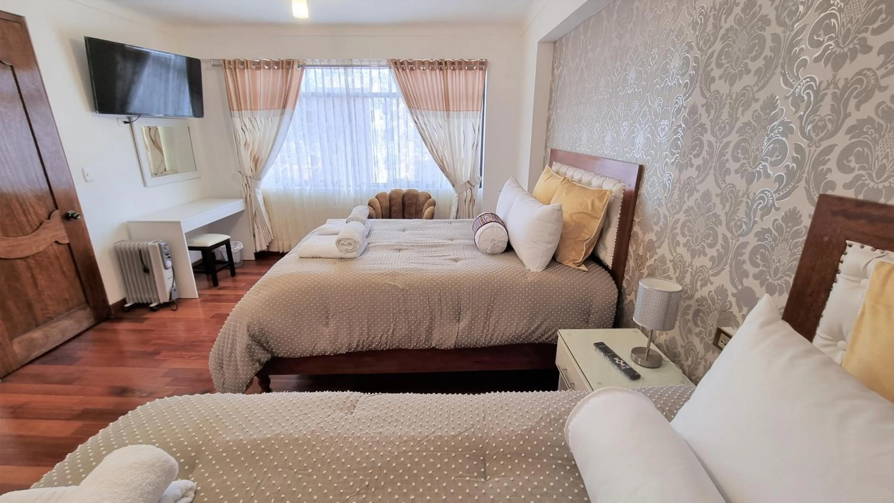 Bed in Hotel-Apartment INKASABIOS