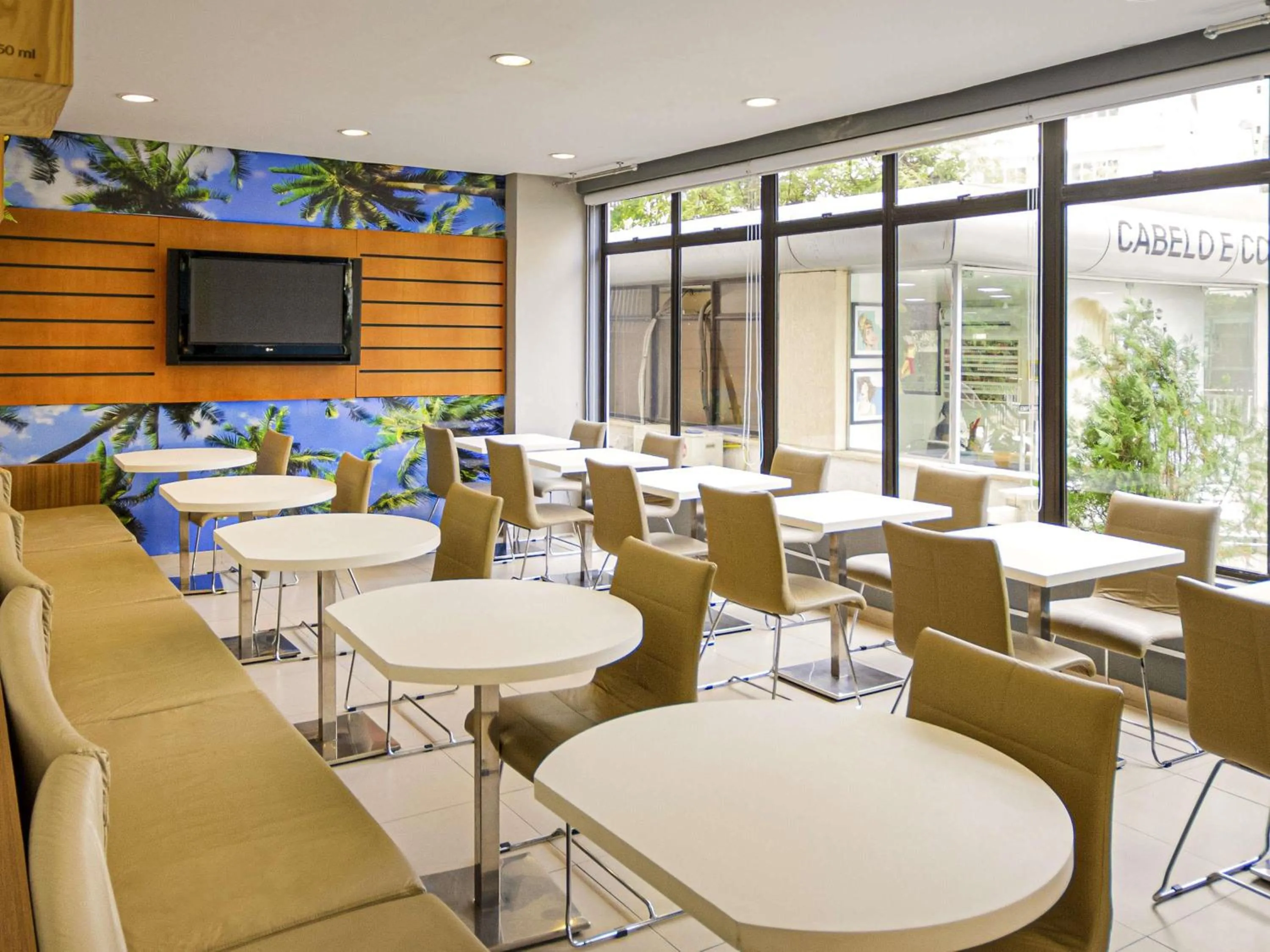 Restaurant/places to eat in ibis Fortaleza Praia de Iracema