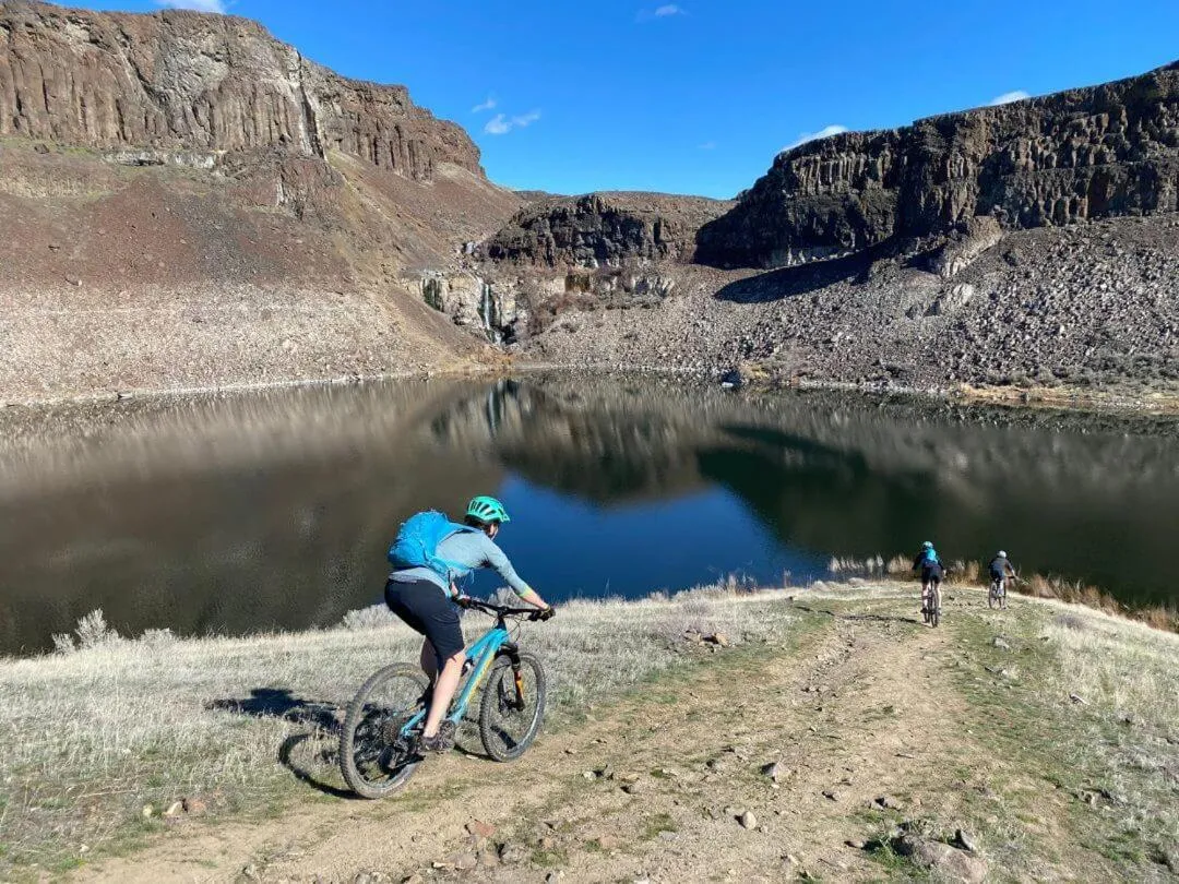 Cycling in Sagecliffe Resort & Spa