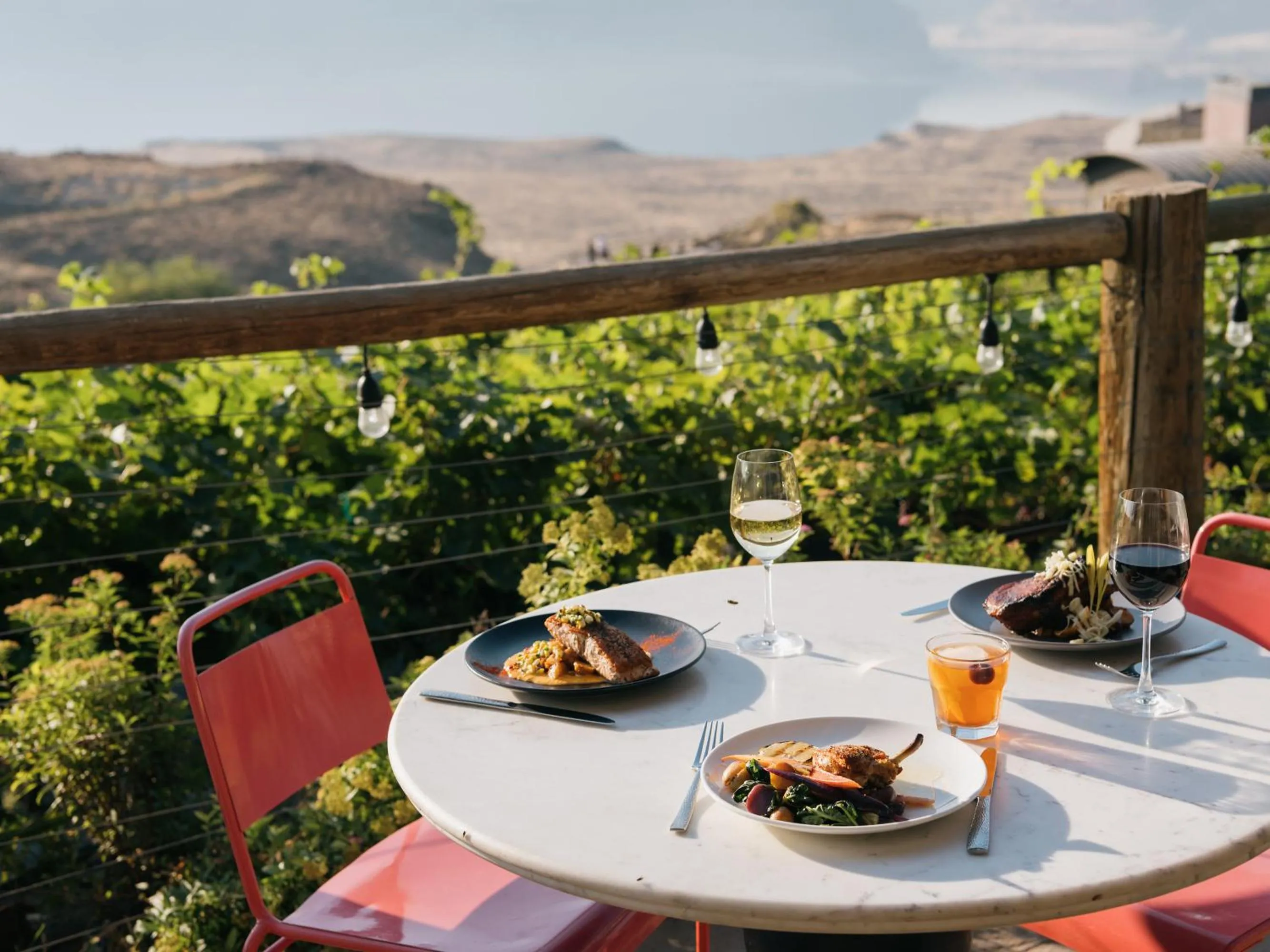 Restaurant/places to eat in Sagecliffe Resort & Spa