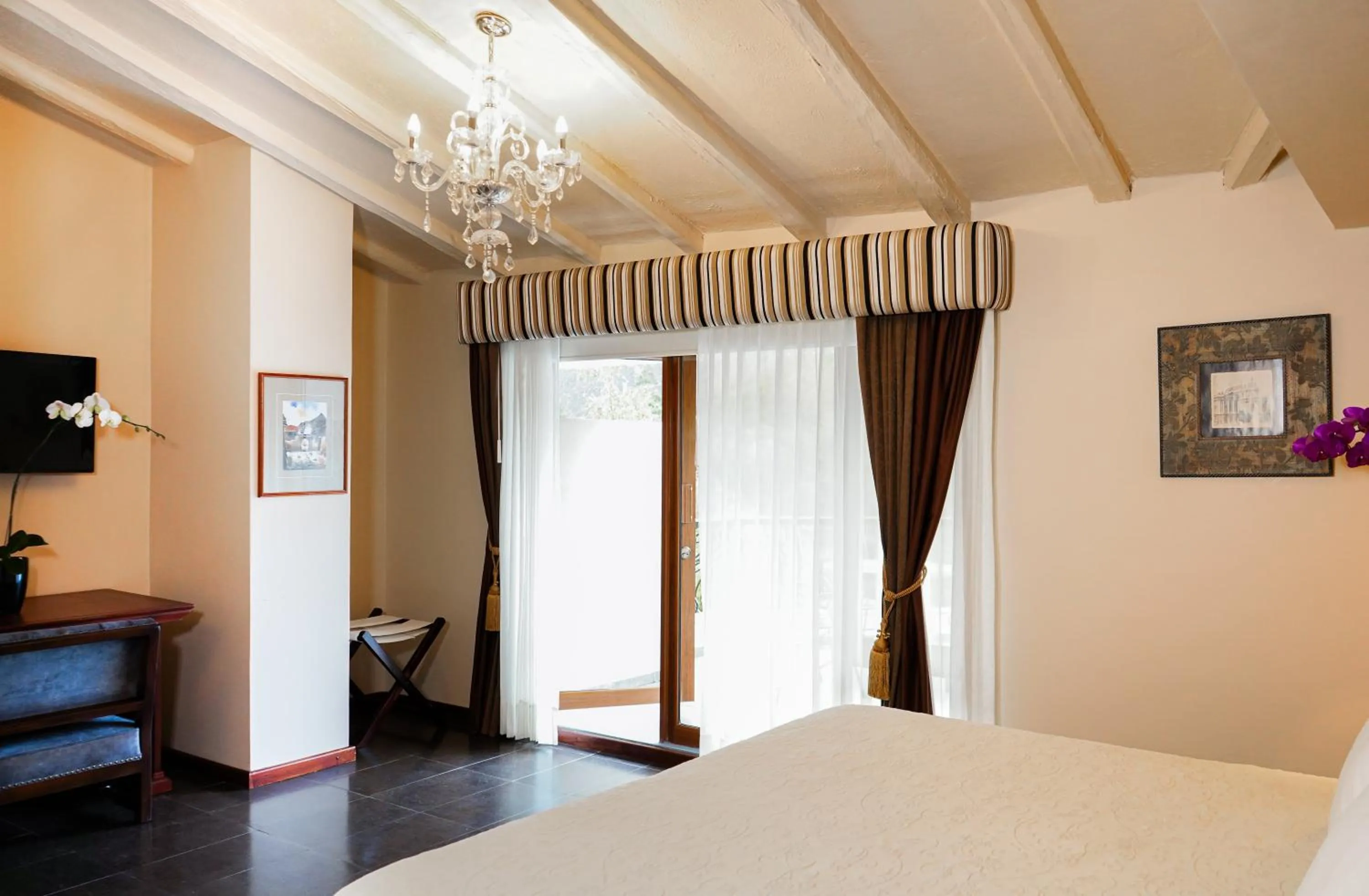 Bed in Uzhupud Garden Hotel & Lodge