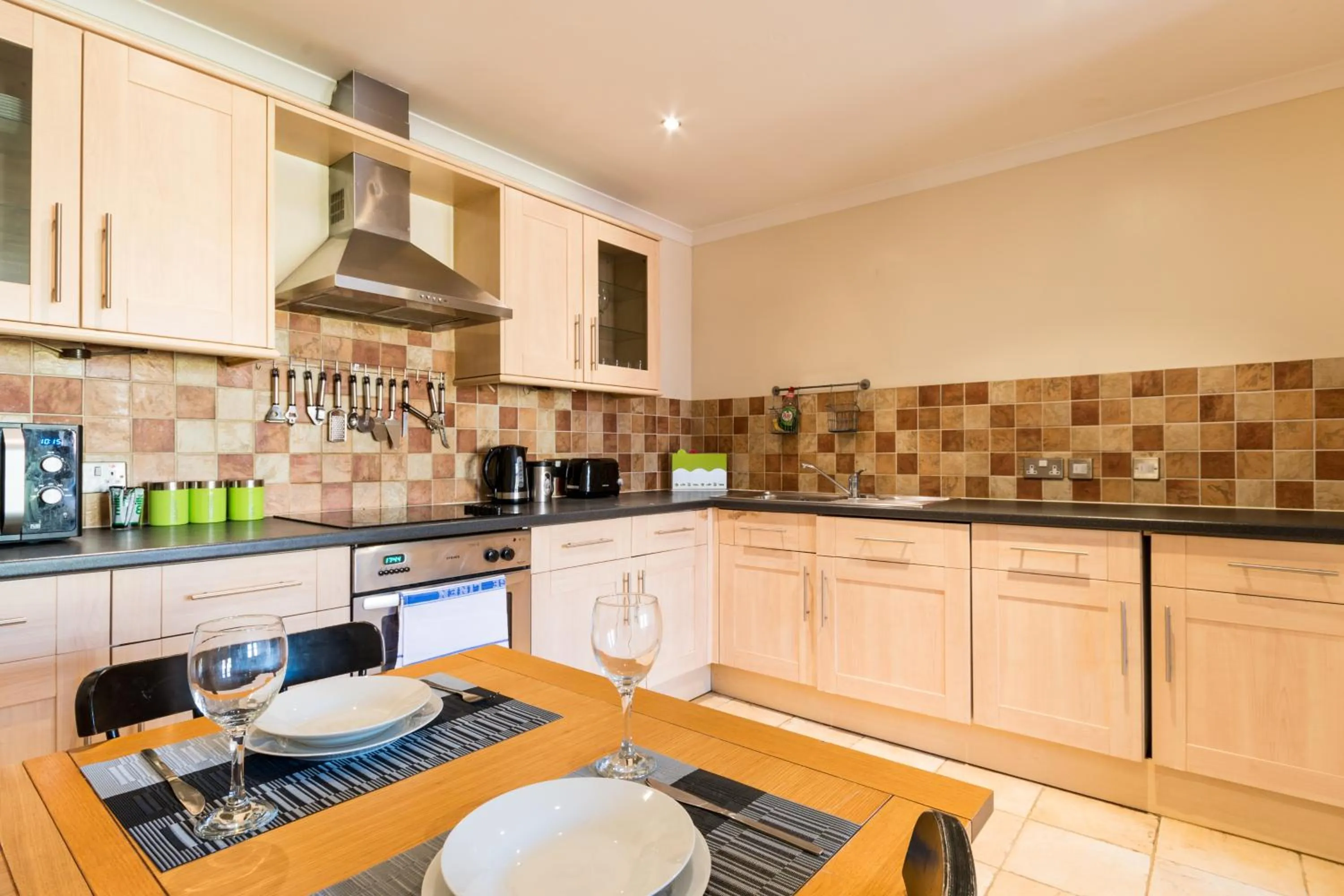 Coffee/tea facilities in Old Town Apartments