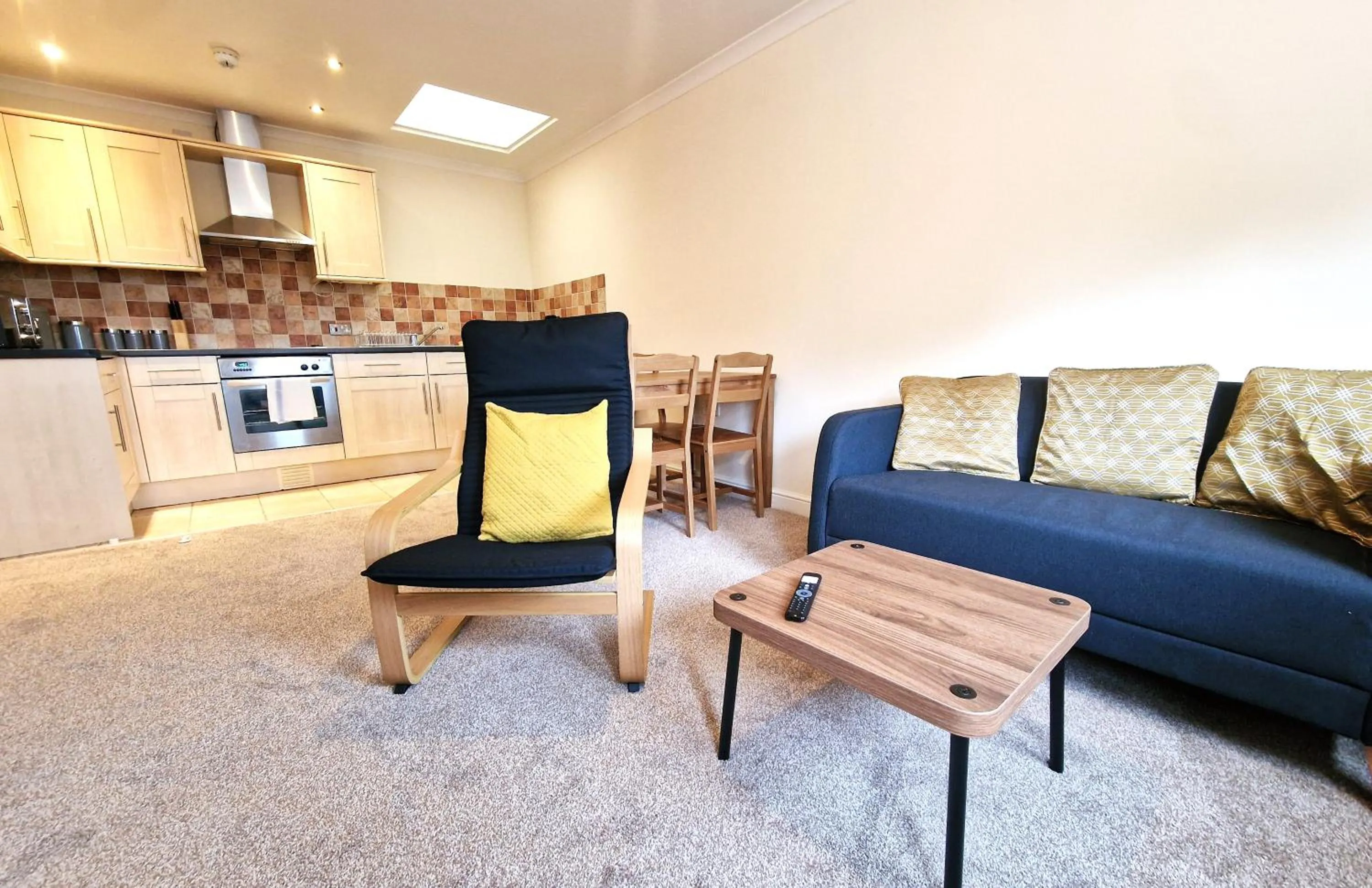 Kitchen or kitchenette in Old Town Apartments