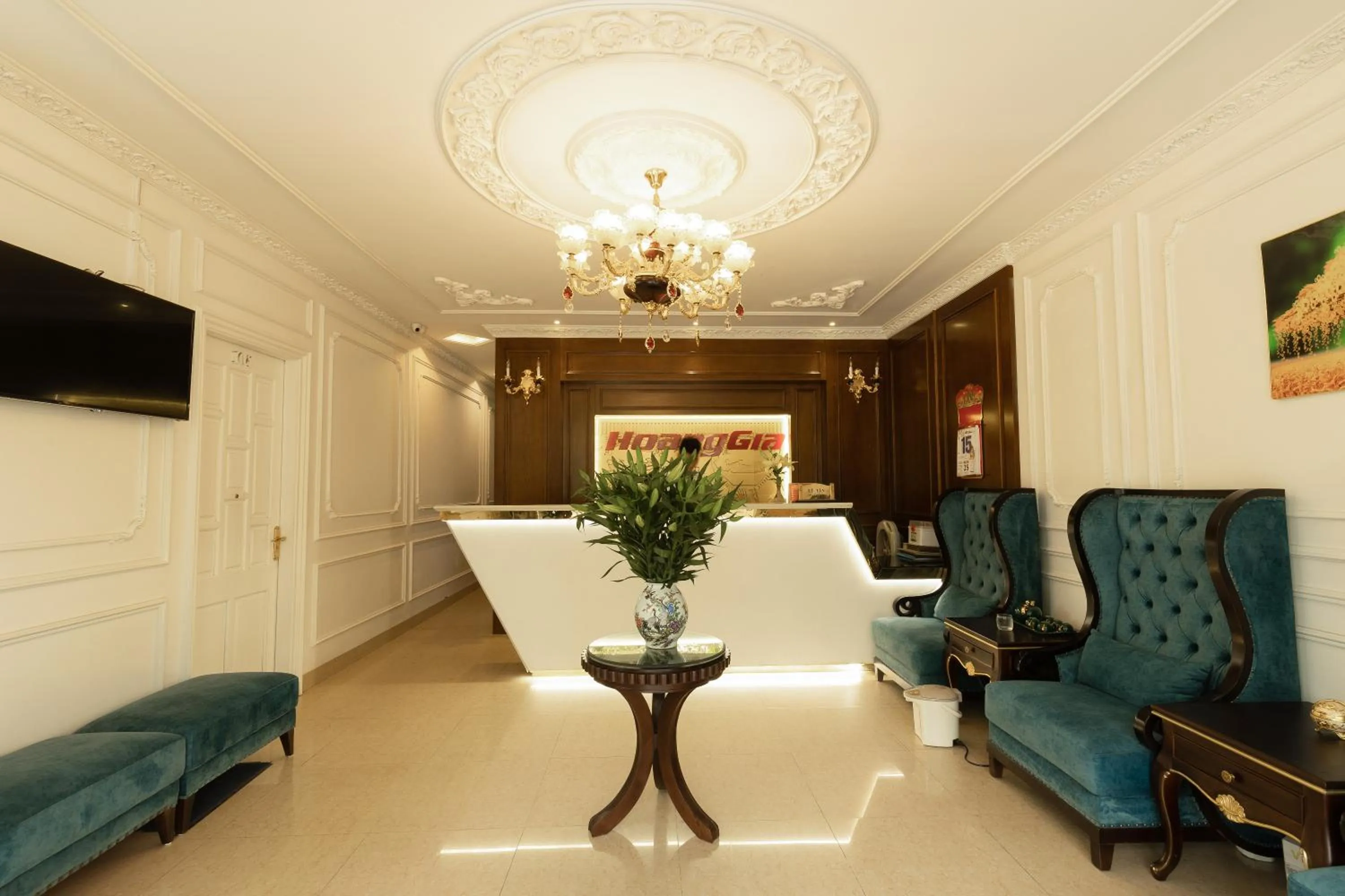 Lobby or reception in Hoàng Gia Xa La Boutique Hotel