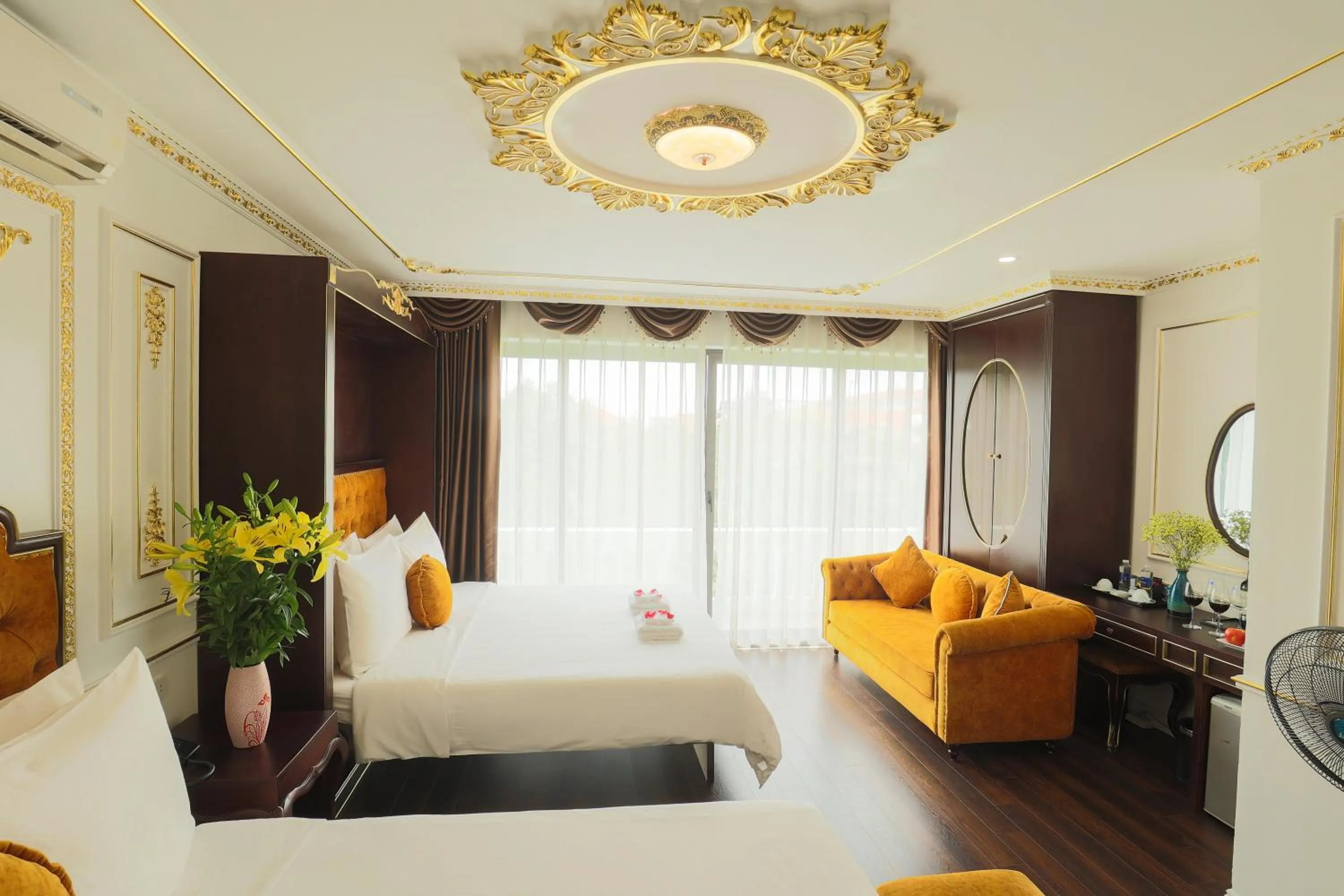 Bed in Hoàng Gia Xa La Boutique Hotel