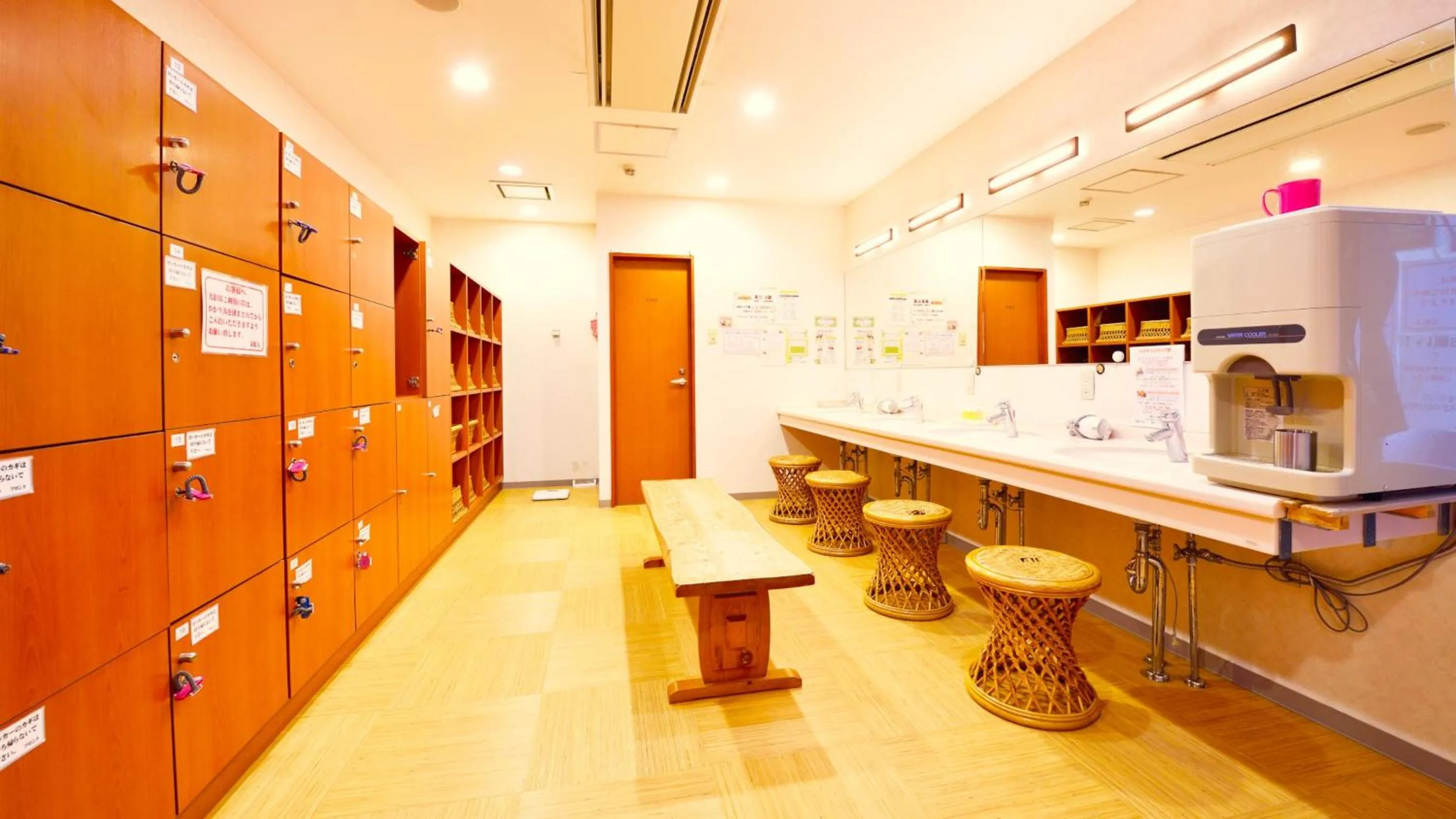 Hot Spring Bath in Hotel GRANDSPA AVENUE