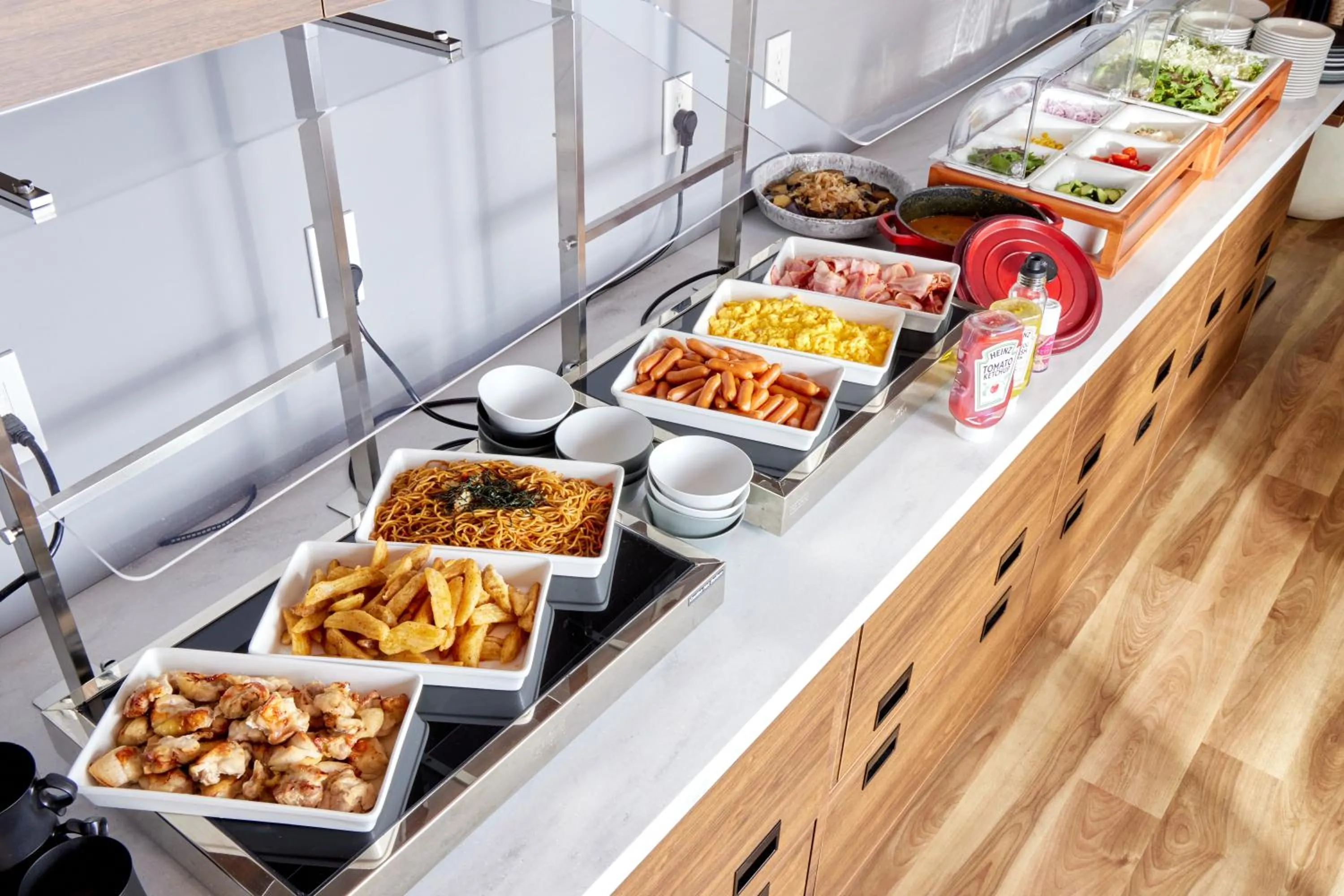 Restaurant/places to eat in Travelodge Nagoya Sakae