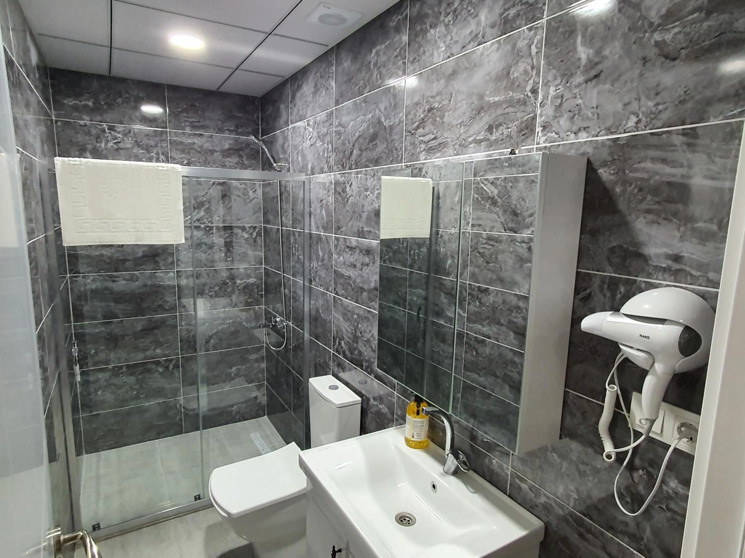 Bathroom in ÖZTÜRKS HOTEL