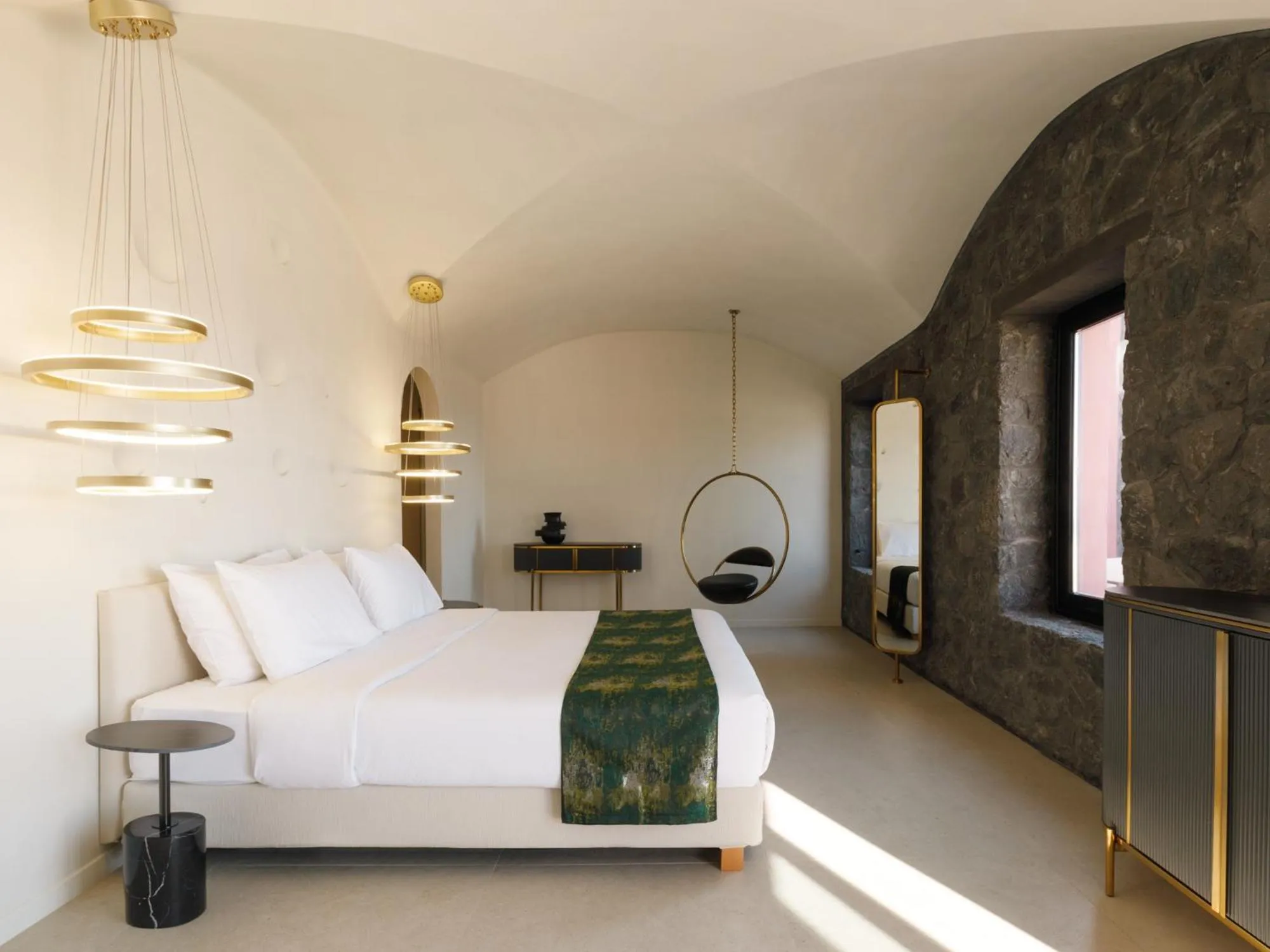 Bed in Elysian Retreat